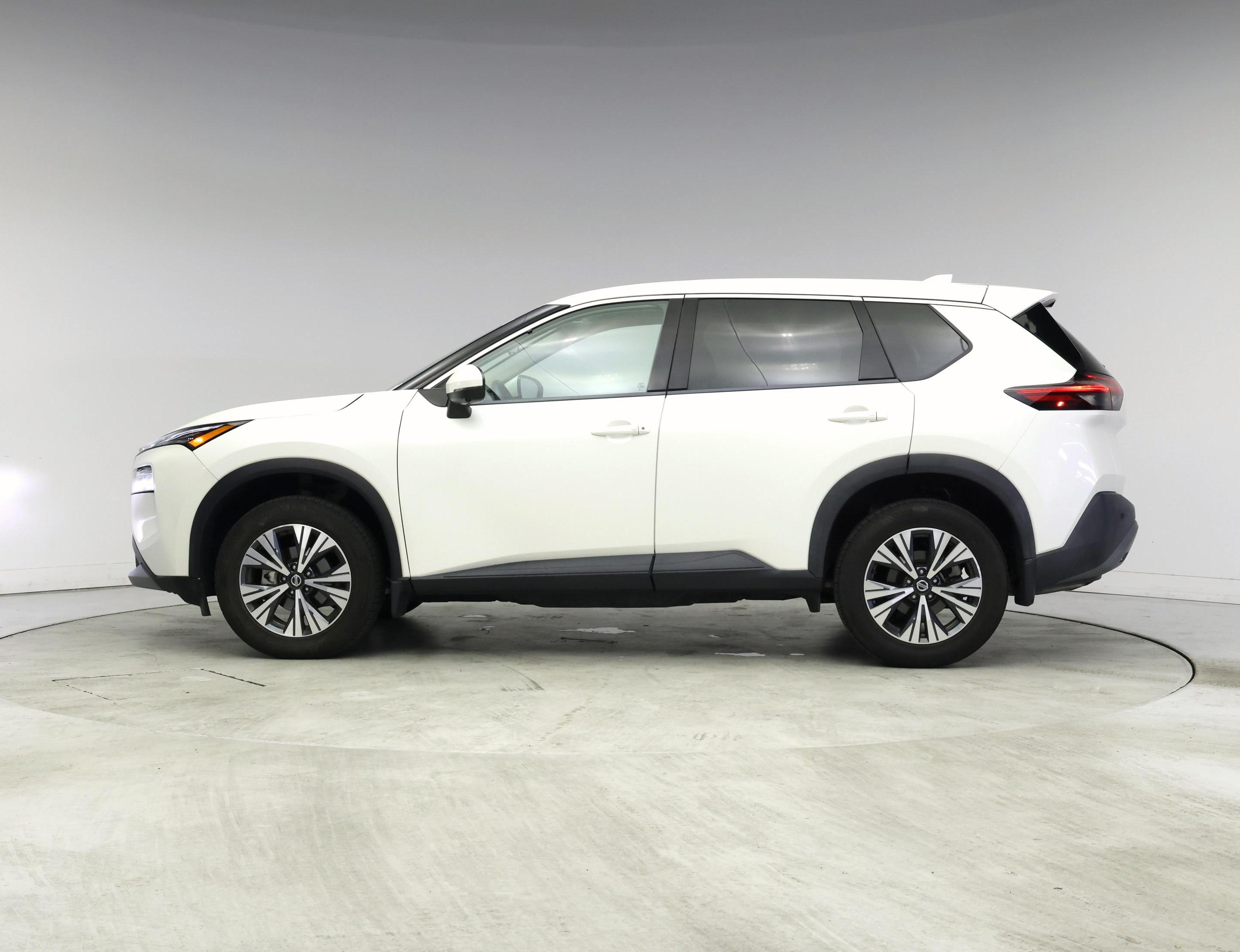 Thumbnail: 2021 Nissan Rogue - 3