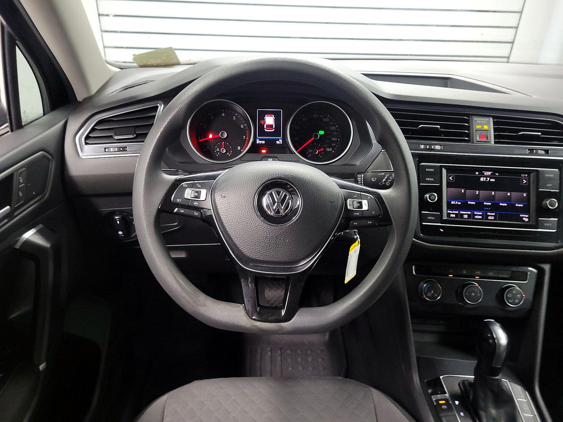 Thumbnail: 2020 Volkswagen Tiguan - 10