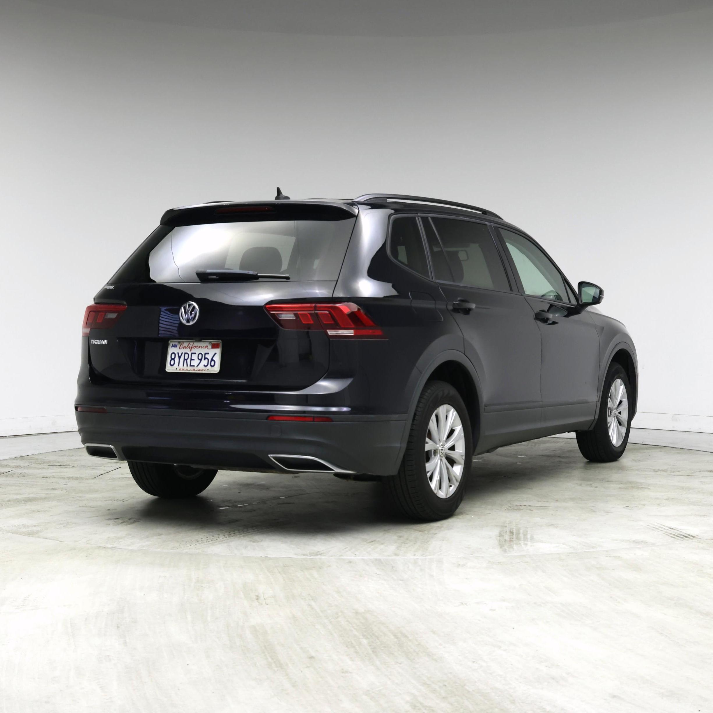 Thumbnail: 2020 Volkswagen Tiguan - 8
