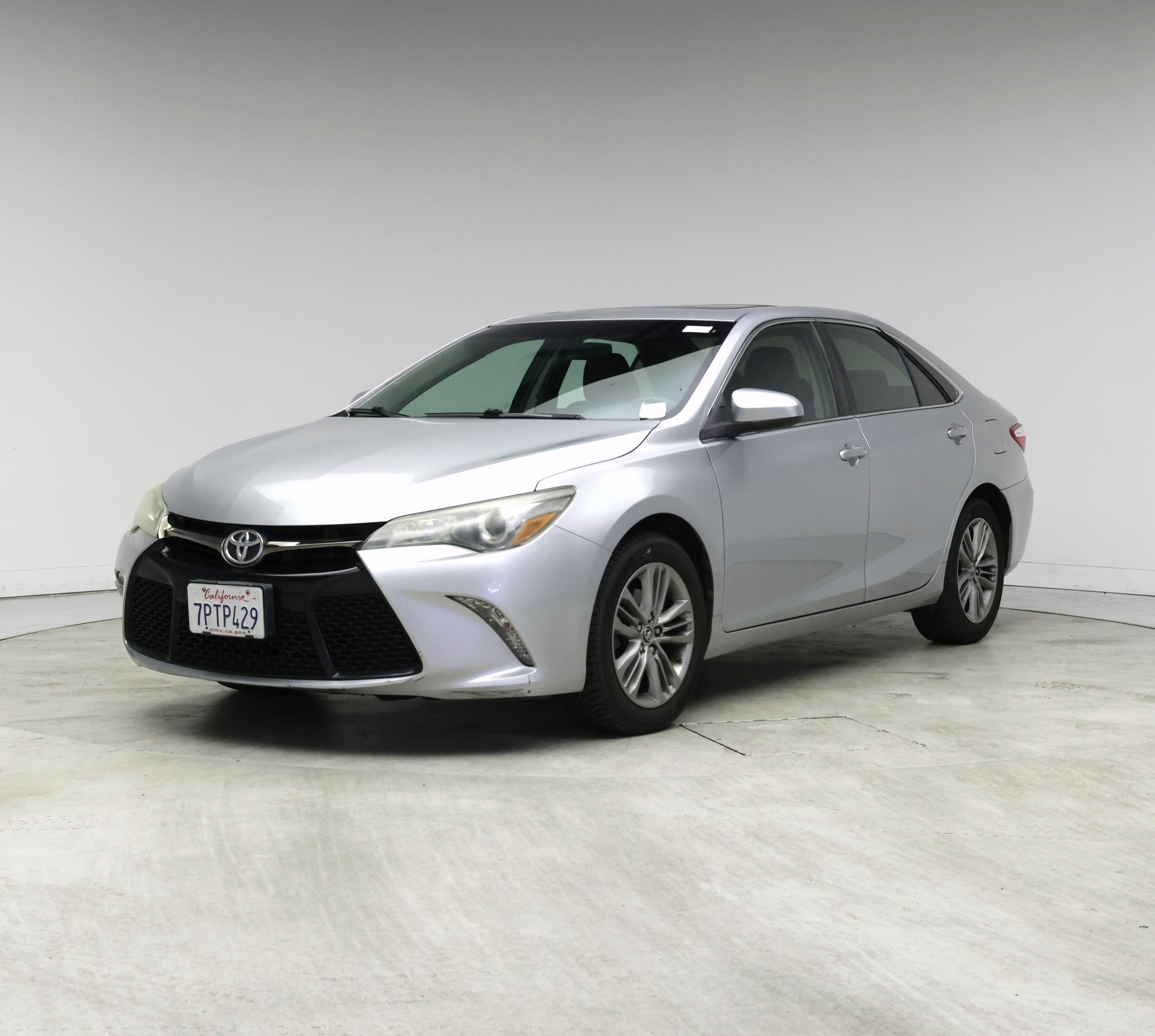 Thumbnail: 2016 Toyota Camry - 4