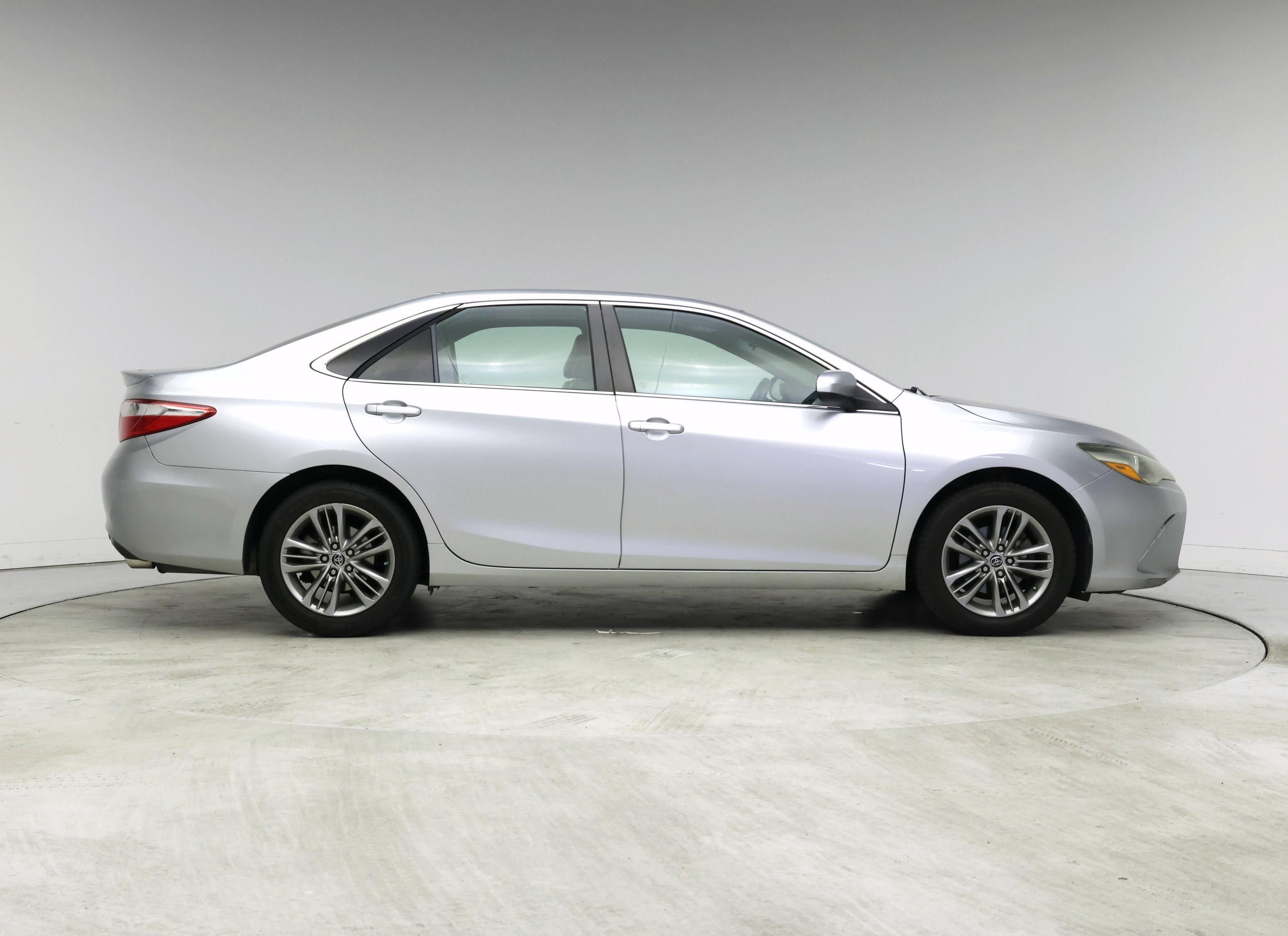 Thumbnail: 2016 Toyota Camry - 7