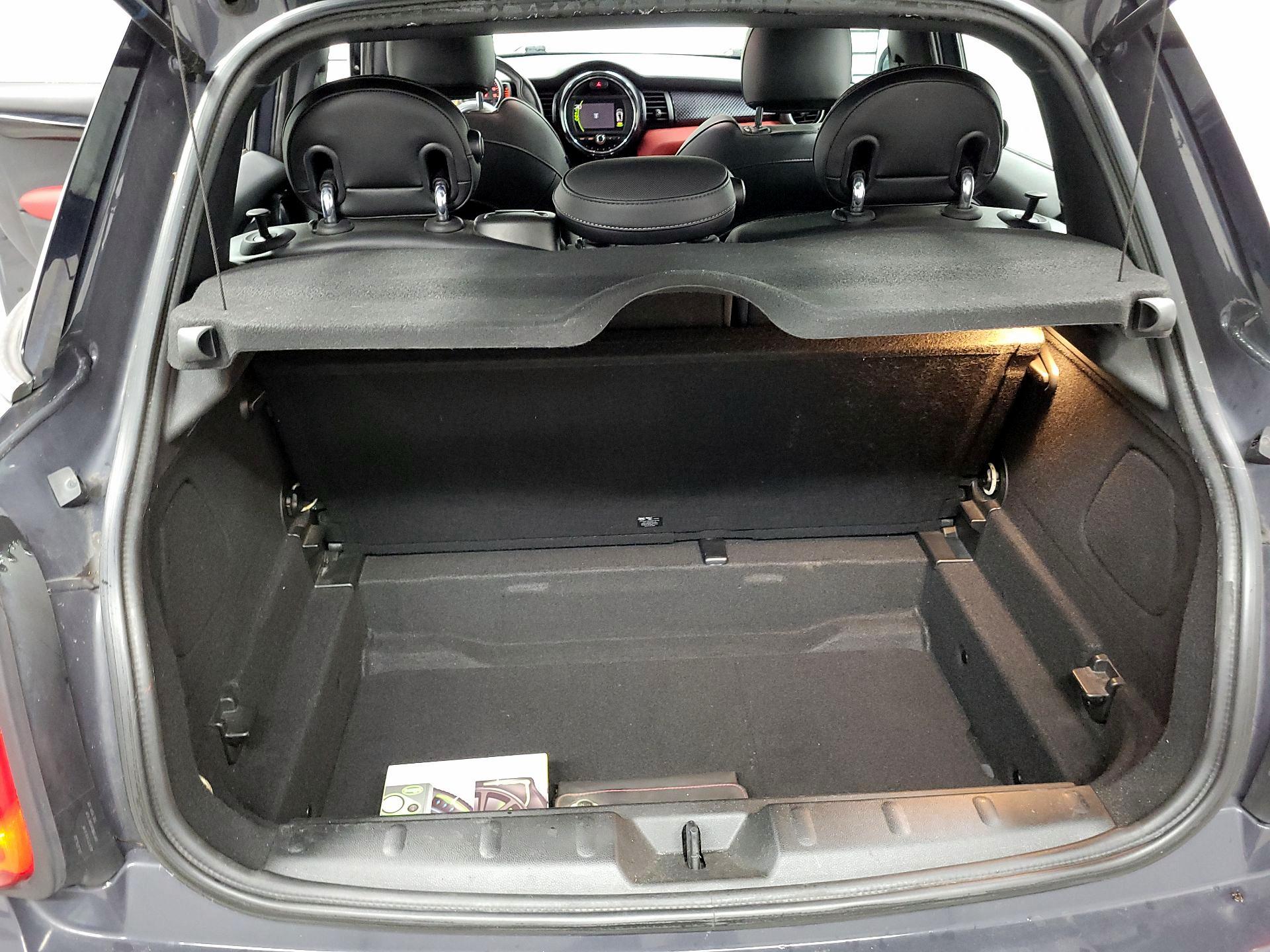 Thumbnail: 2015 MINI Cooper Hardtop - 19