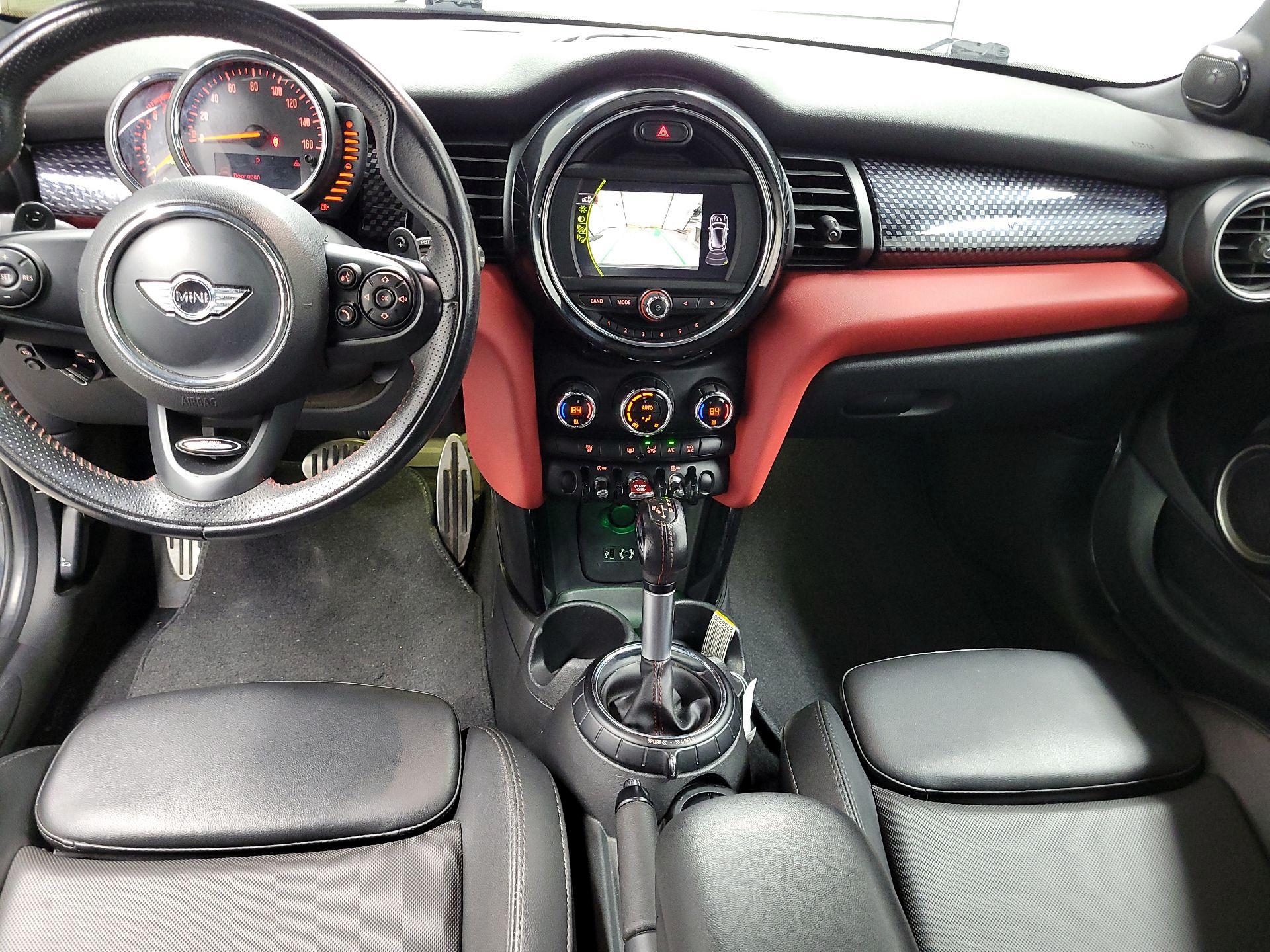 Thumbnail: 2015 MINI Cooper Hardtop - 8