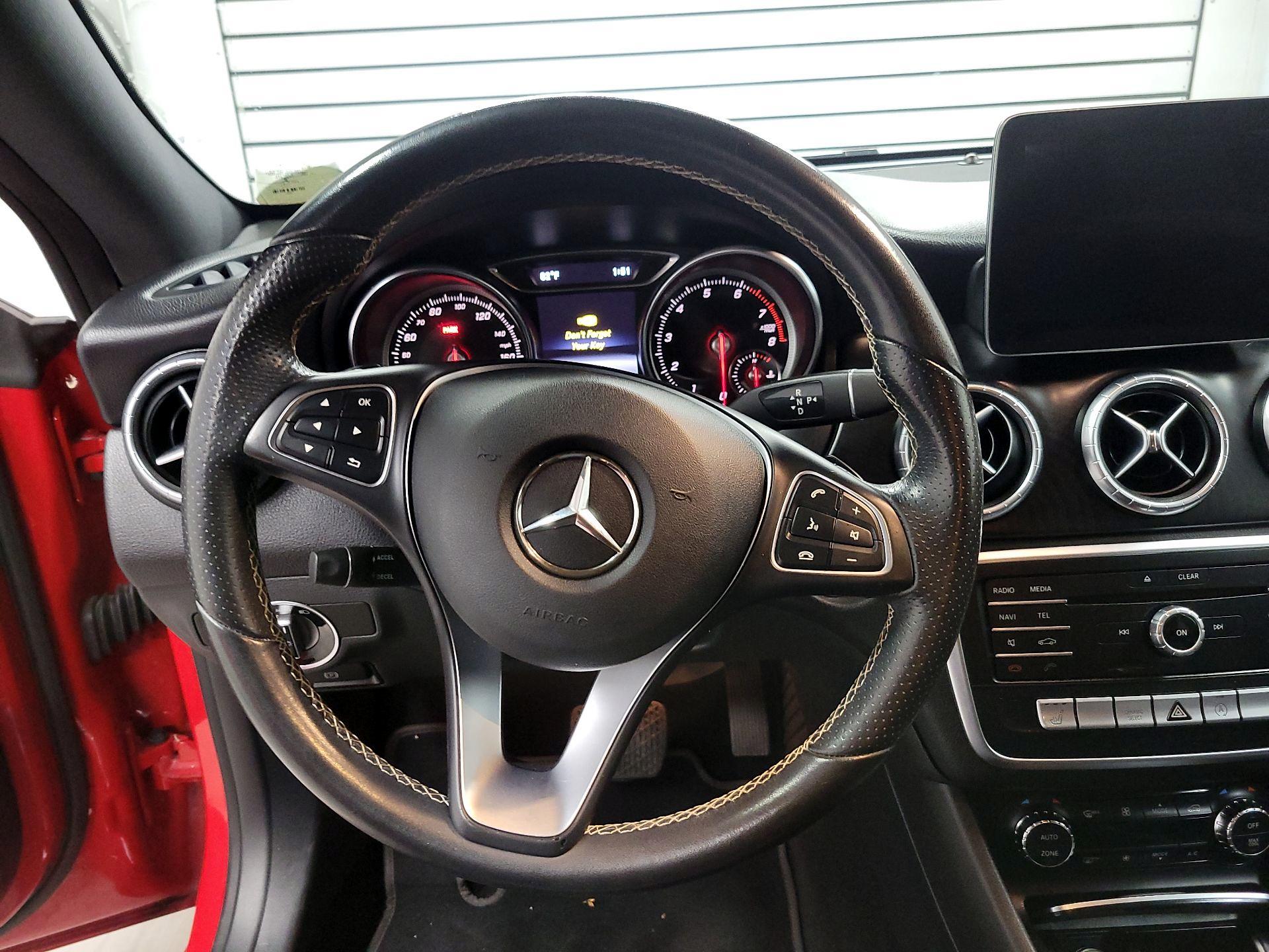 Thumbnail: 2018 Mercedes-Benz CLA - 10