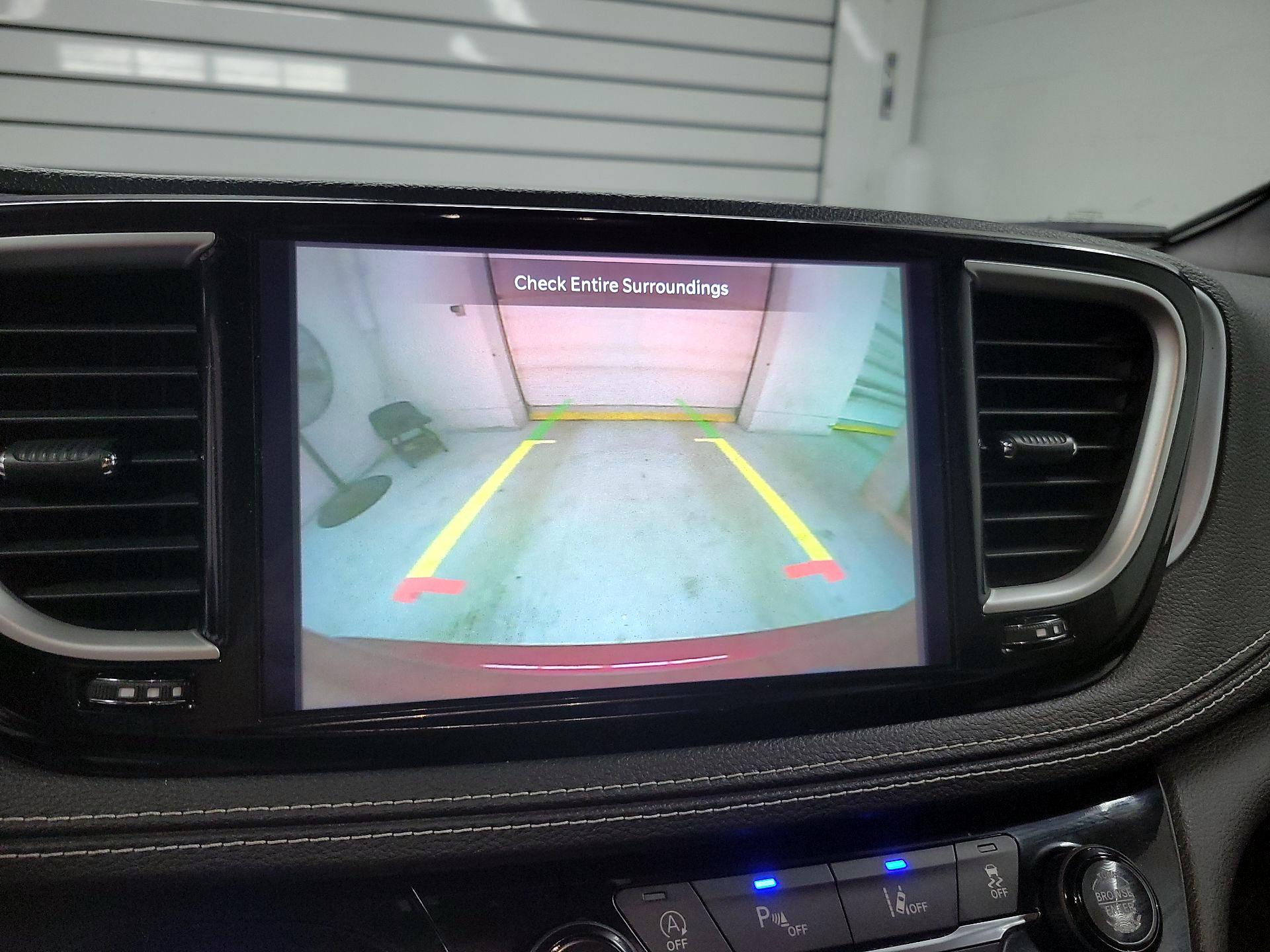Thumbnail: 2021 Chrysler Pacifica - 13