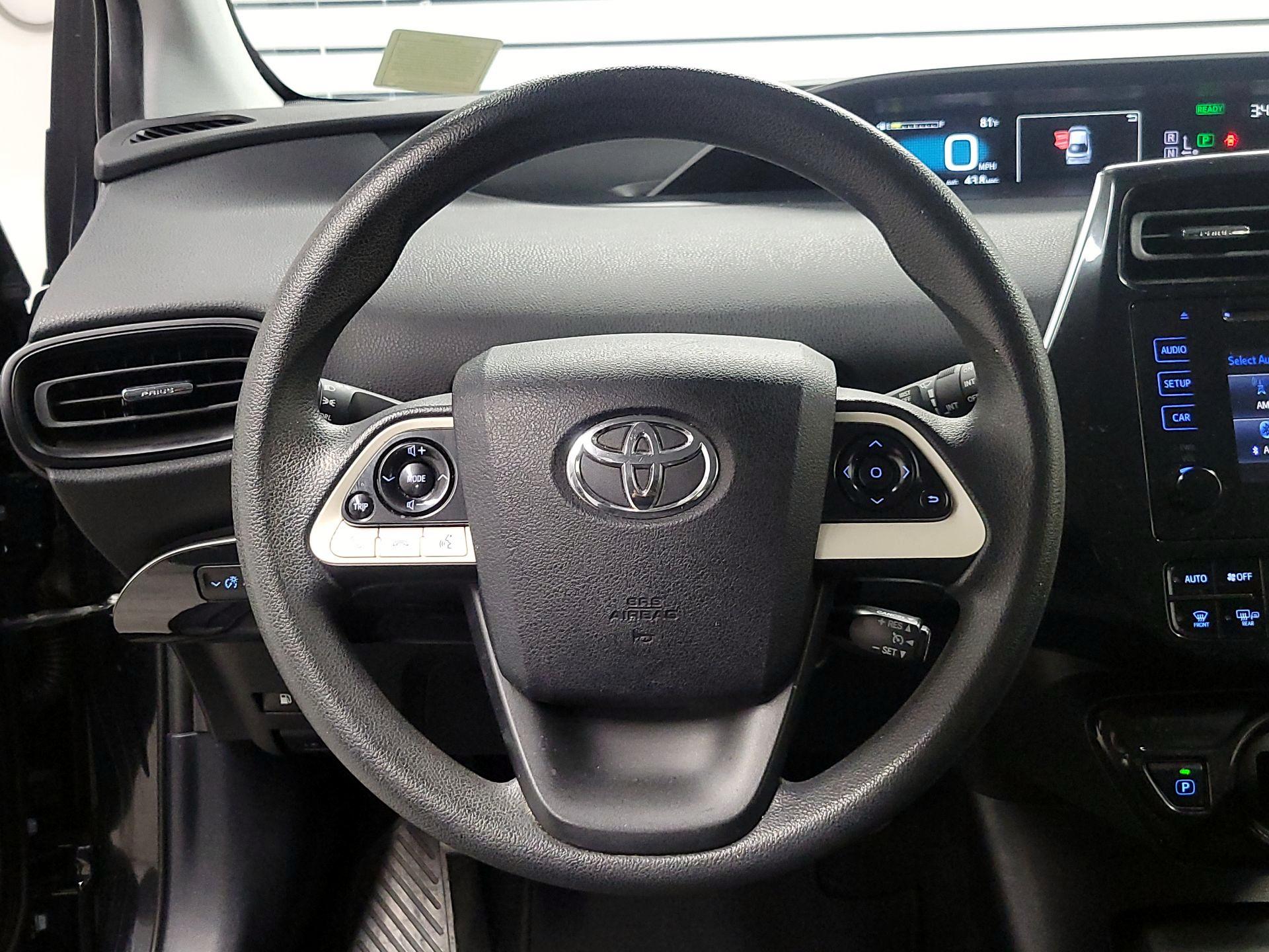 Thumbnail: 2016 Toyota Prius - 10