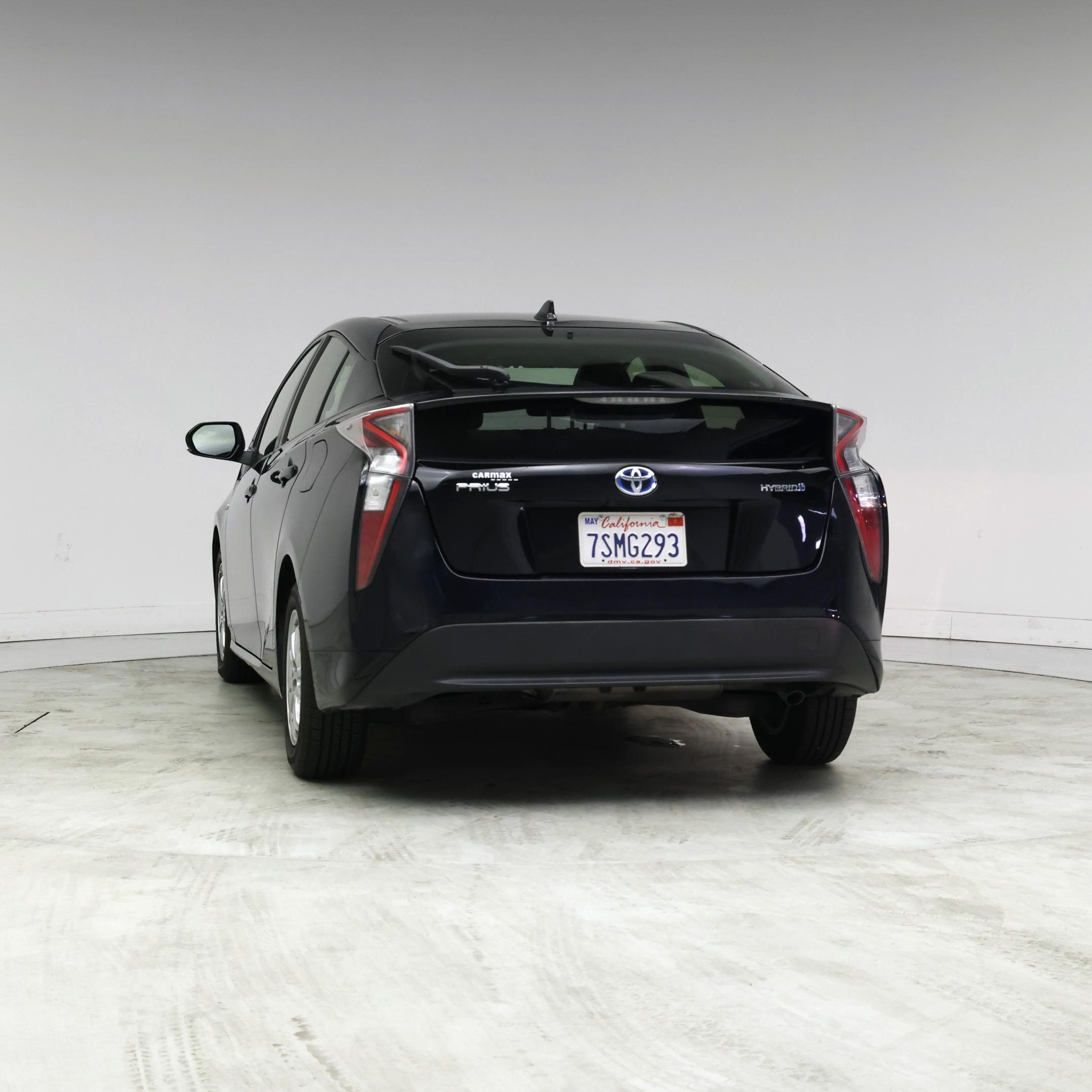 Thumbnail: 2016 Toyota Prius - 6