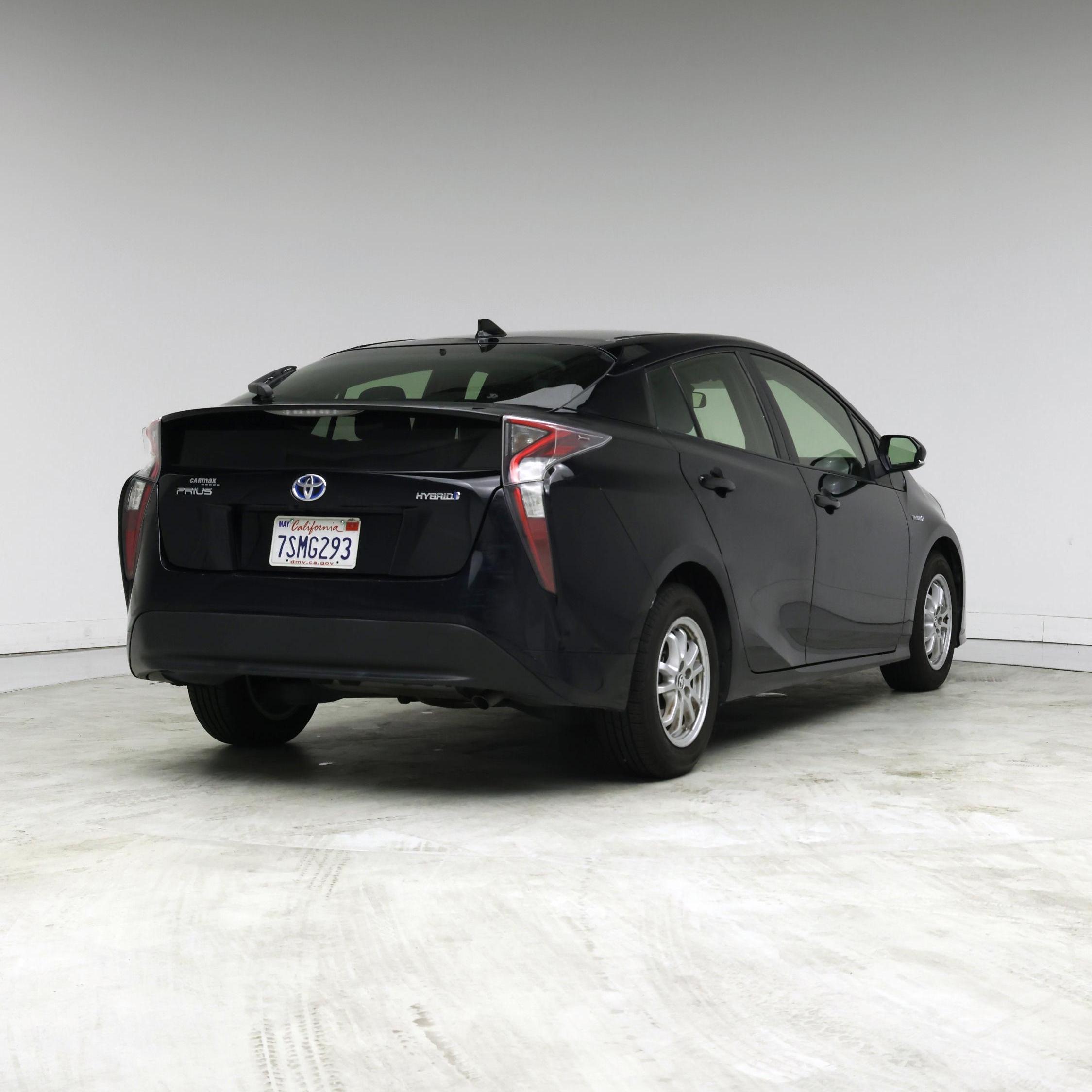 Thumbnail: 2016 Toyota Prius - 8