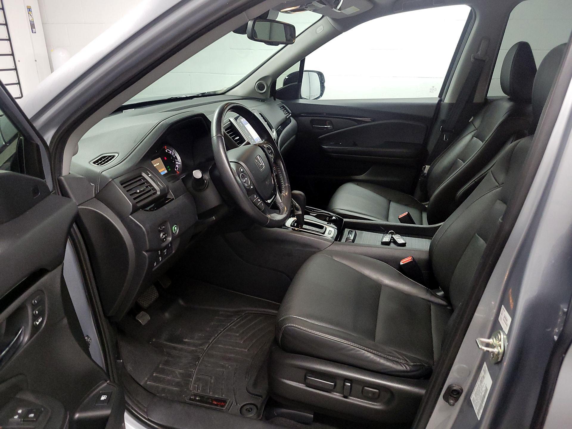 Thumbnail: 2019 Honda Ridgeline - 11