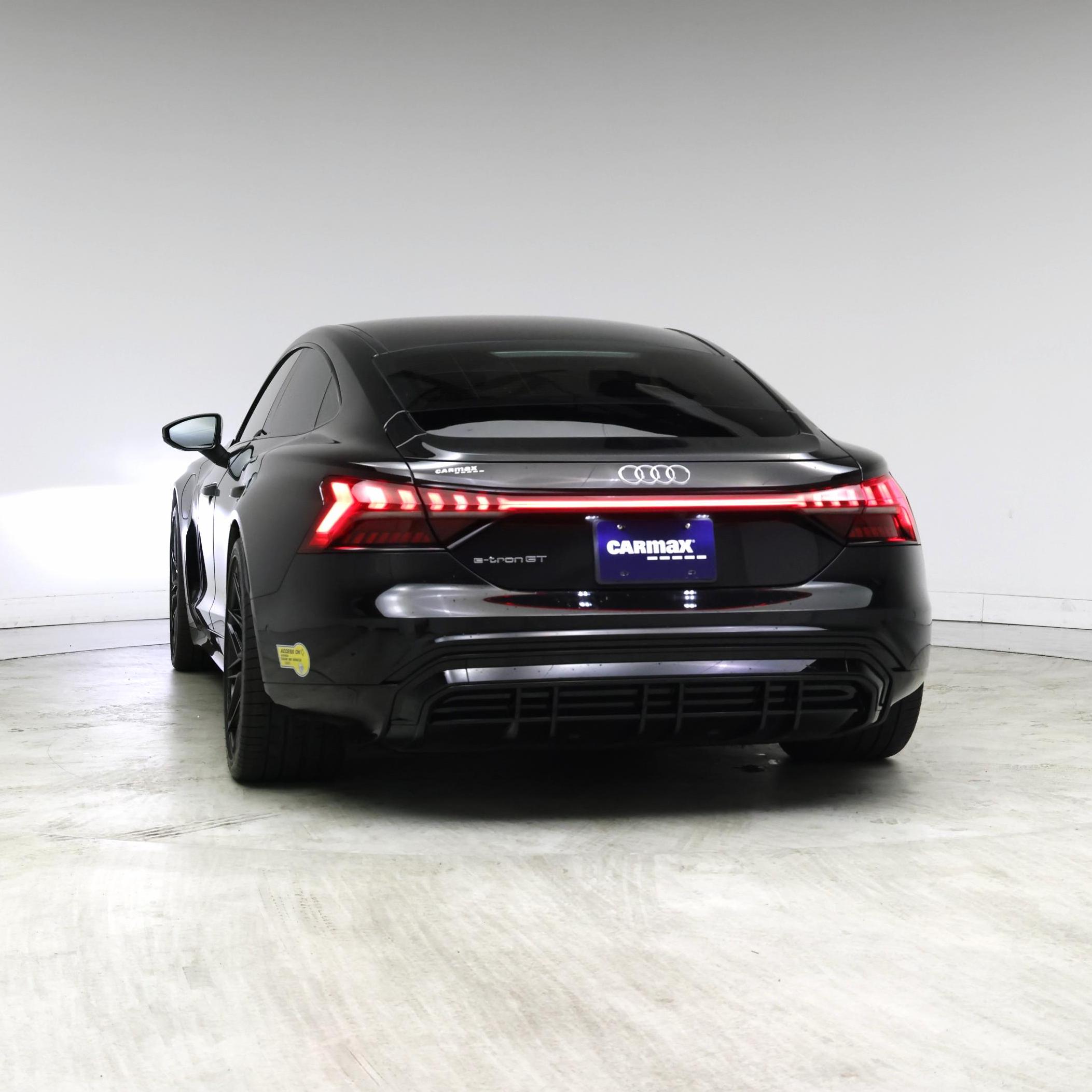Thumbnail: 2022 Audi e-tron GT - 6
