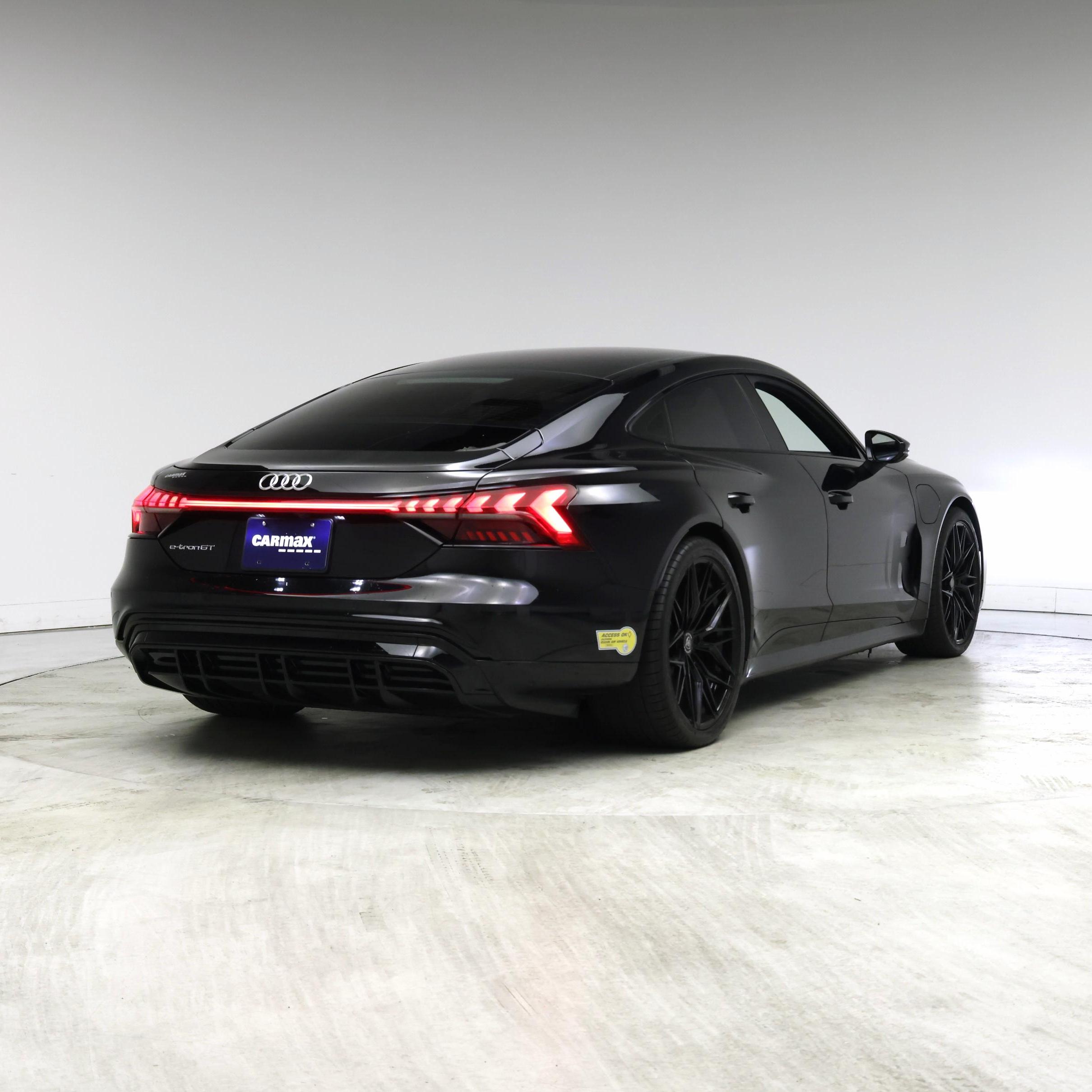 Thumbnail: 2022 Audi e-tron GT - 8