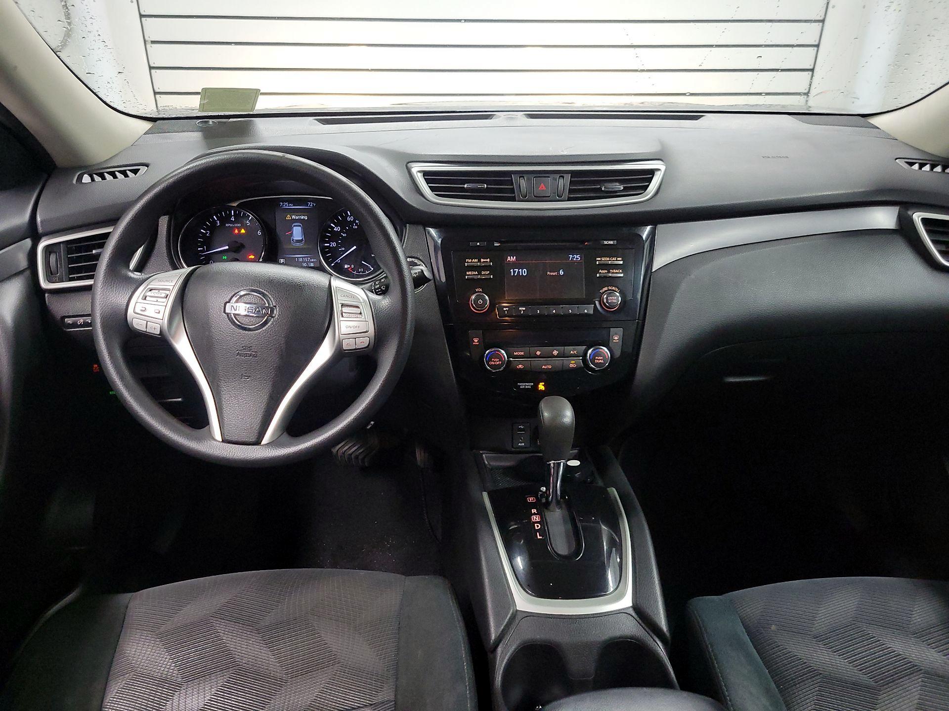 Thumbnail: 2016 Nissan Rogue - 9