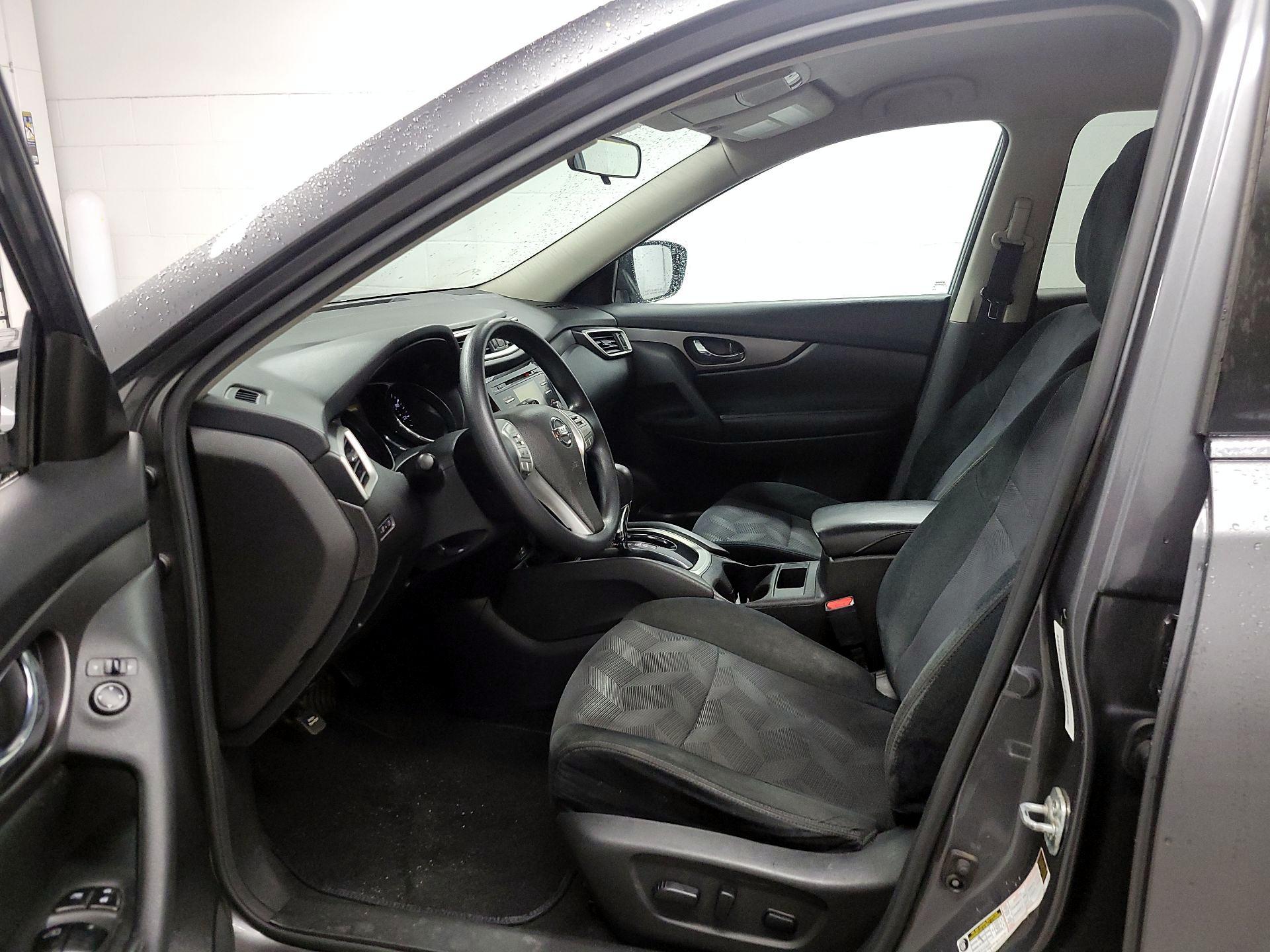 Thumbnail: 2016 Nissan Rogue - 11