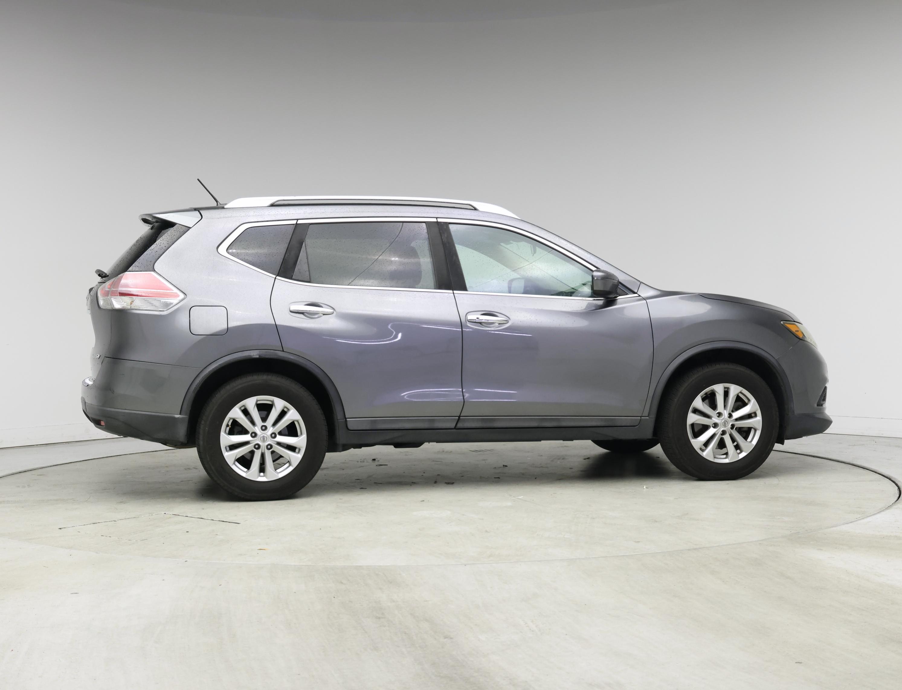 Thumbnail: 2016 Nissan Rogue - 7