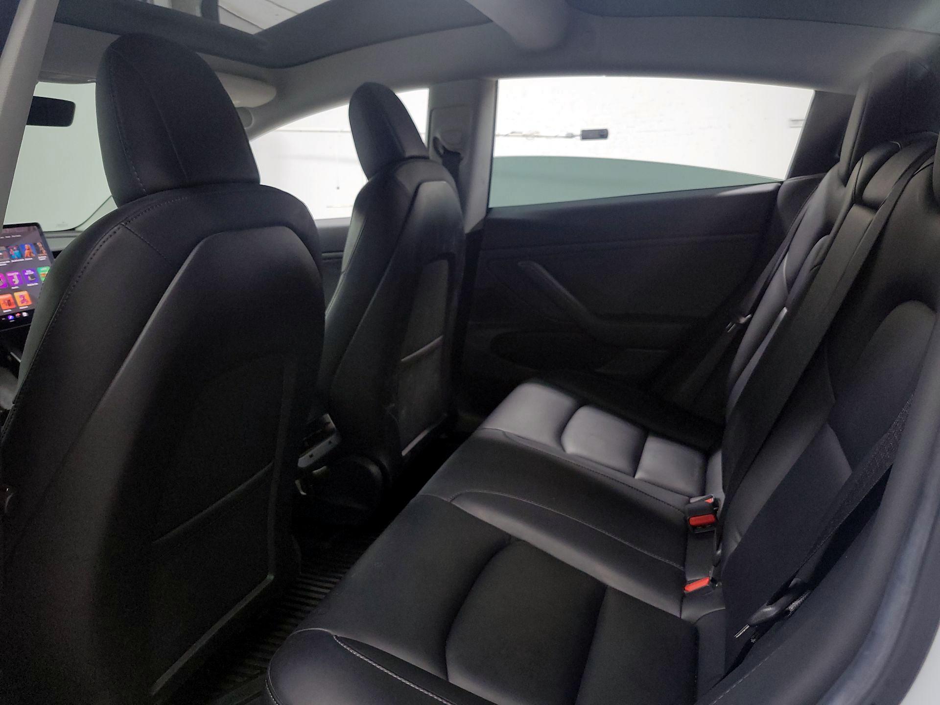 Thumbnail: 2019 Tesla Model 3 - 18