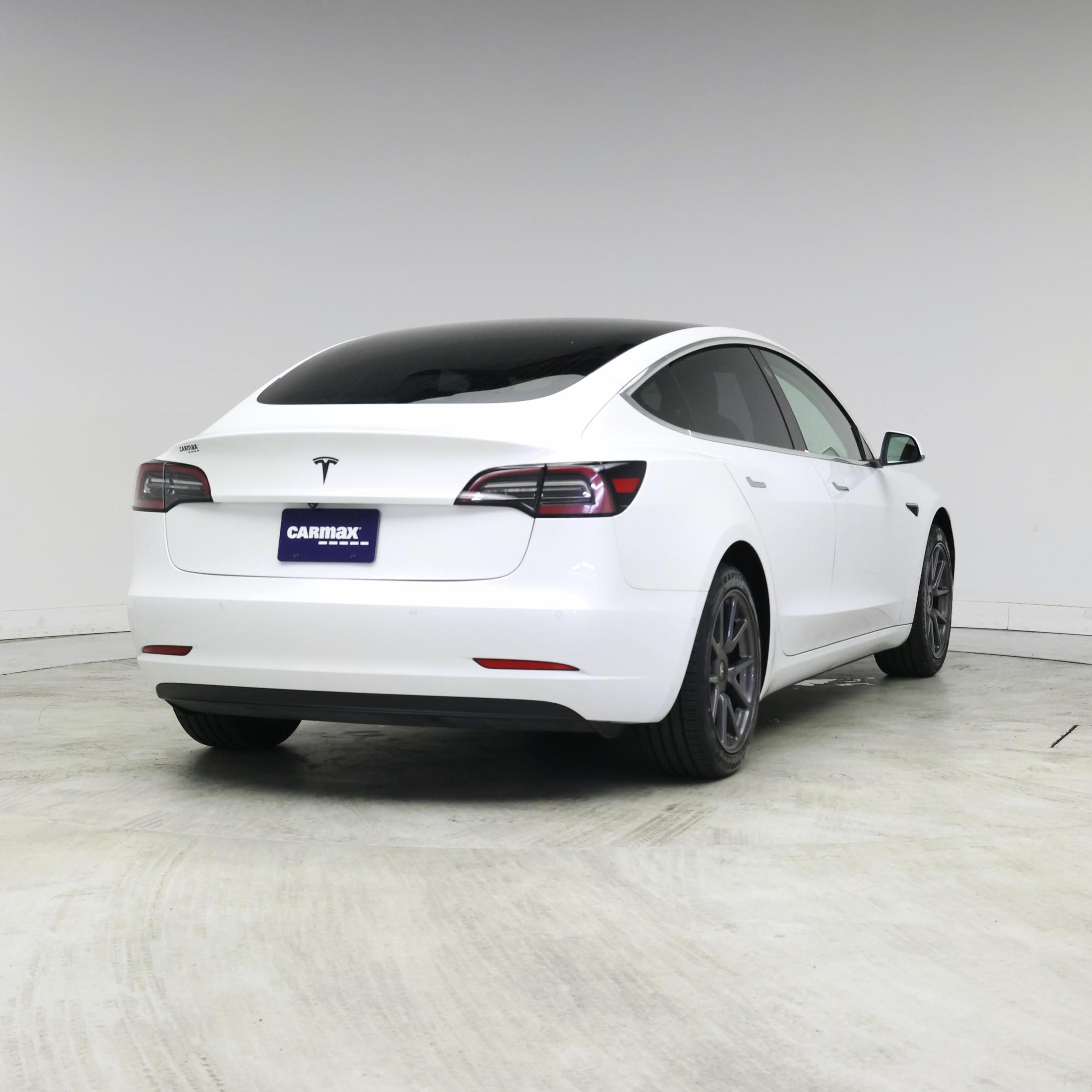 Thumbnail: 2019 Tesla Model 3 - 8