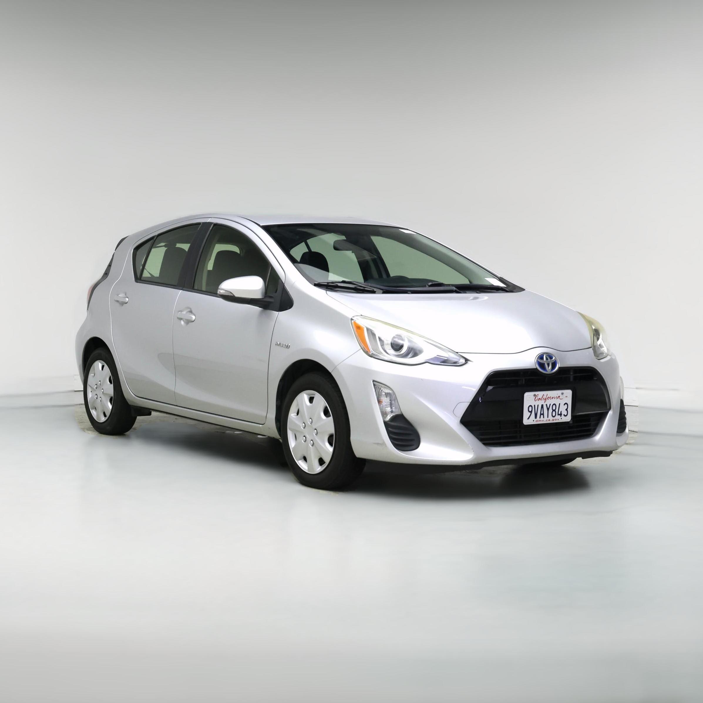 Thumbnail: 2016 Toyota Prius c - 1