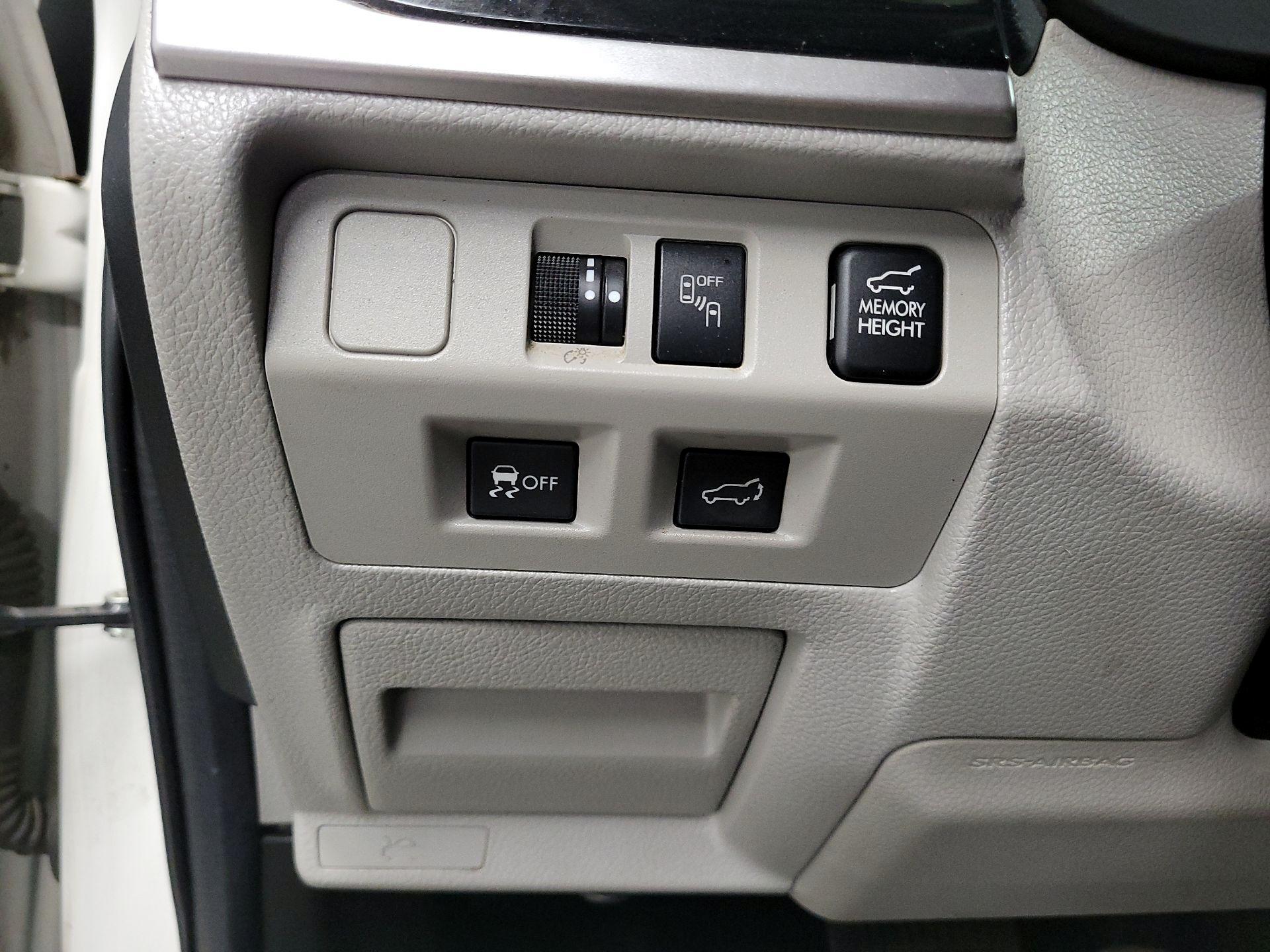 Thumbnail: 2017 Subaru Forester - 13