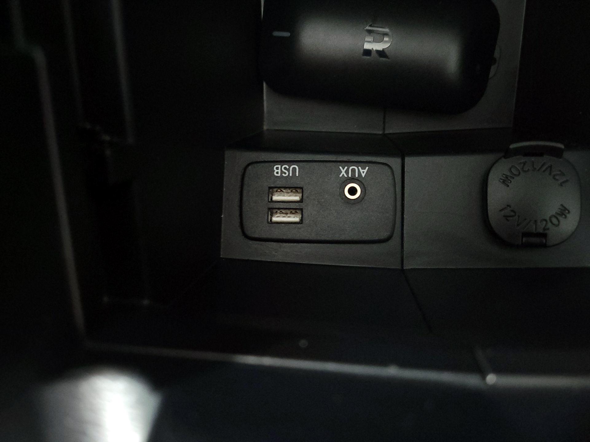 Thumbnail: 2017 Subaru Forester - 18