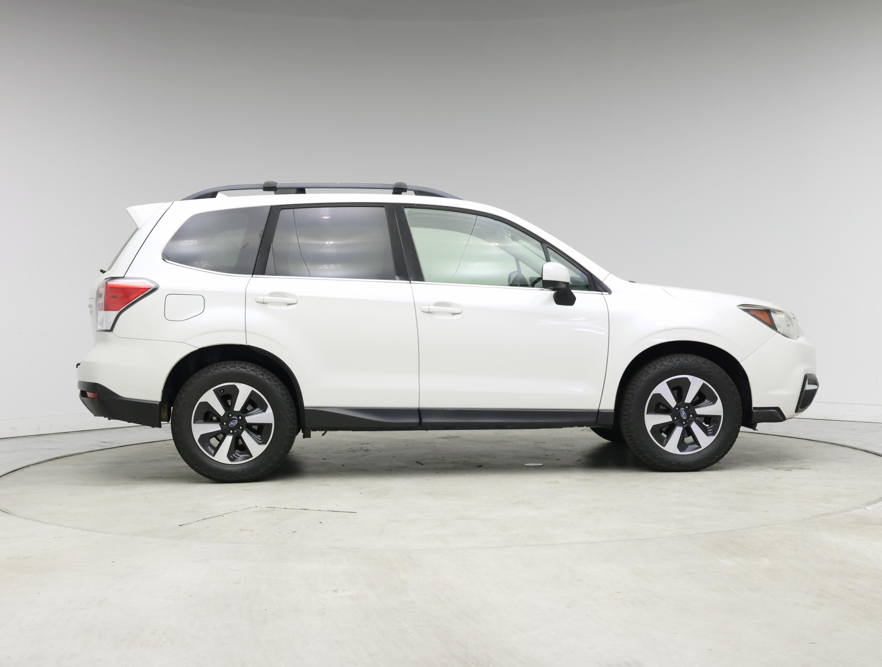 Thumbnail: 2017 Subaru Forester - 7