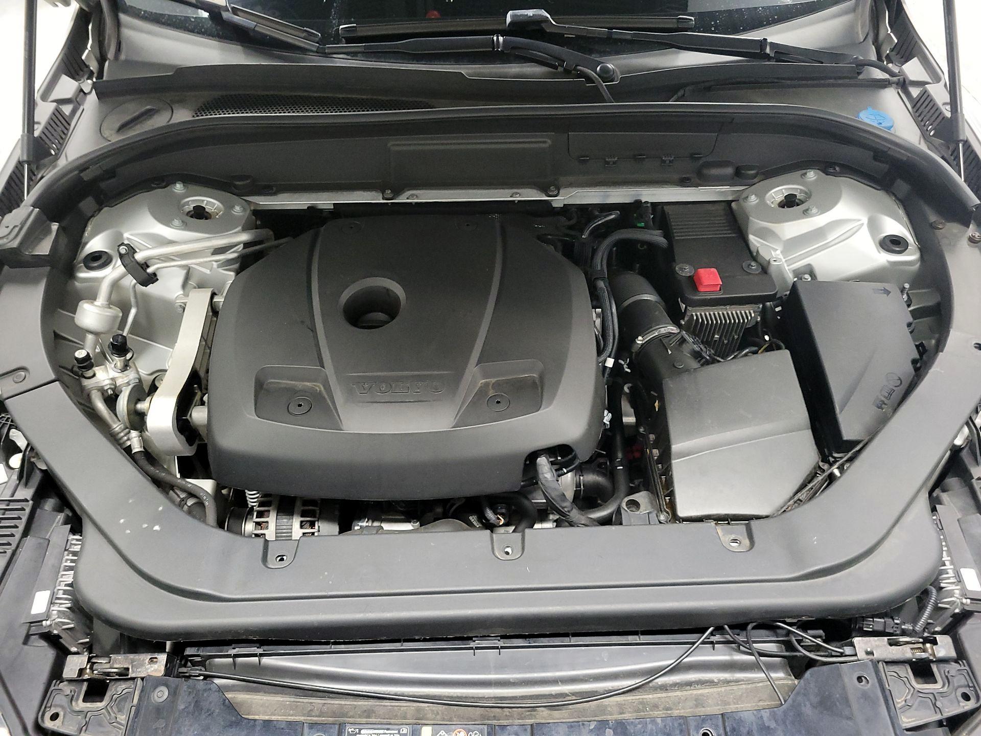 Thumbnail: 2018 Volvo XC60 - 19