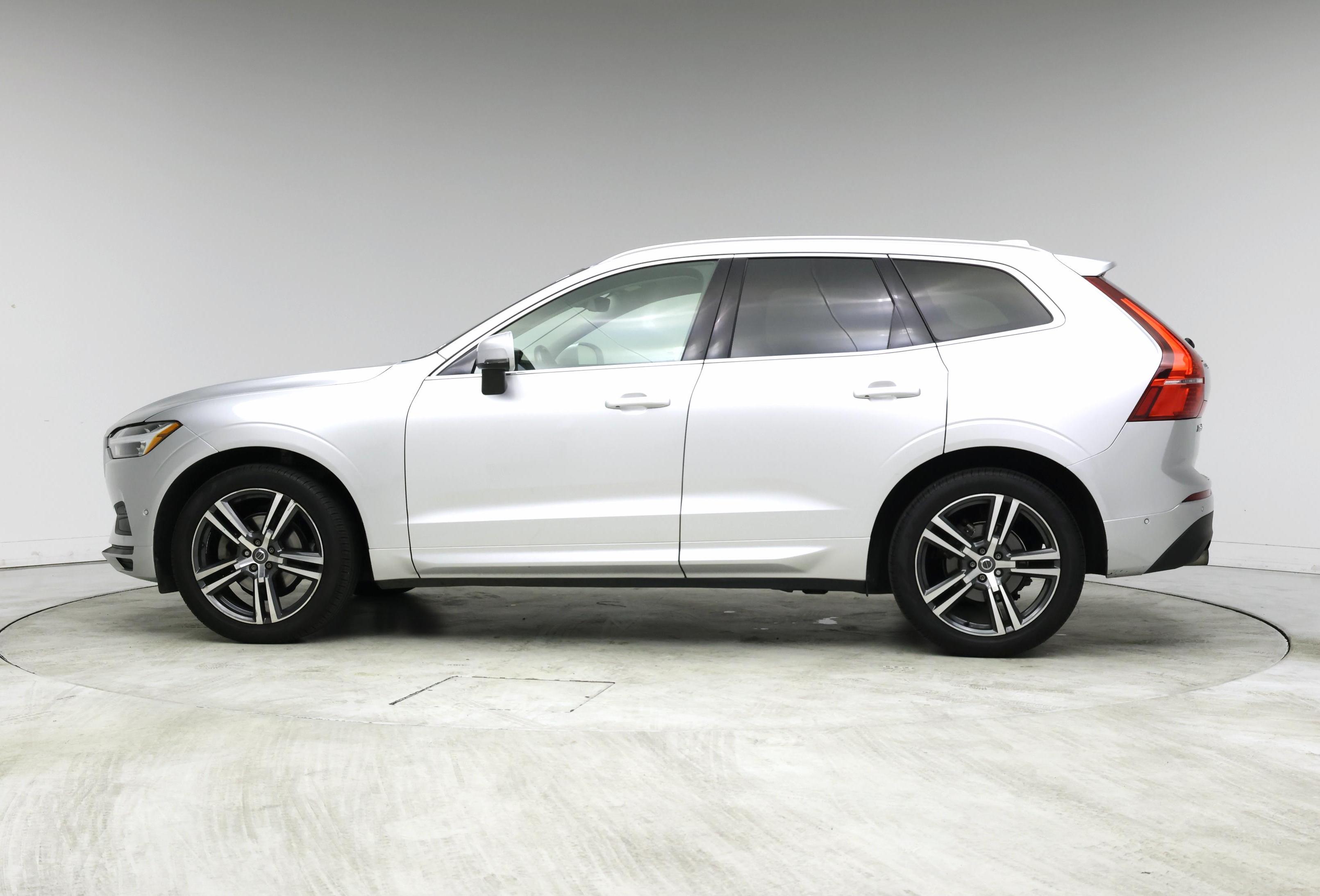 Thumbnail: 2018 Volvo XC60 - 3