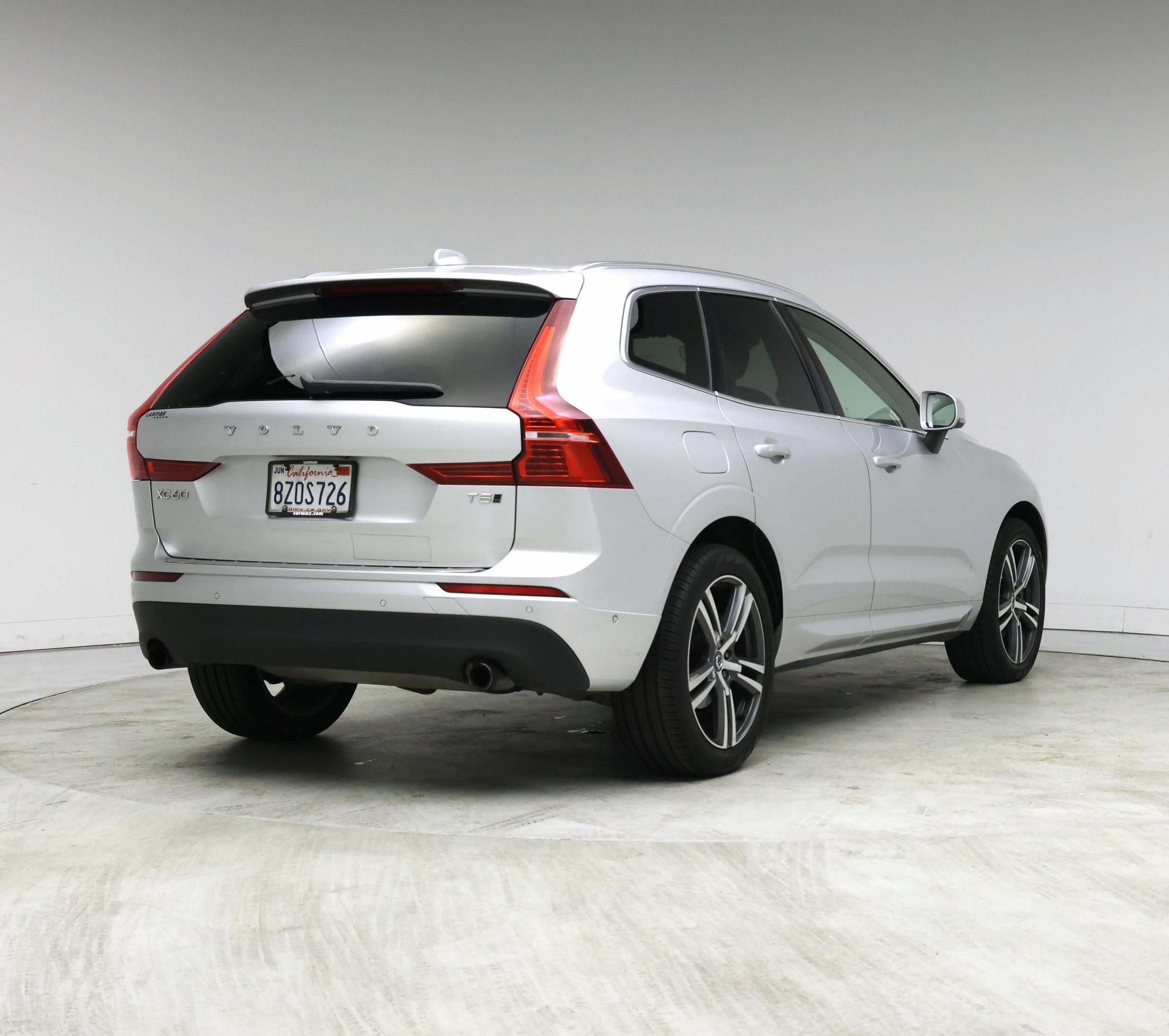 Thumbnail: 2018 Volvo XC60 - 8