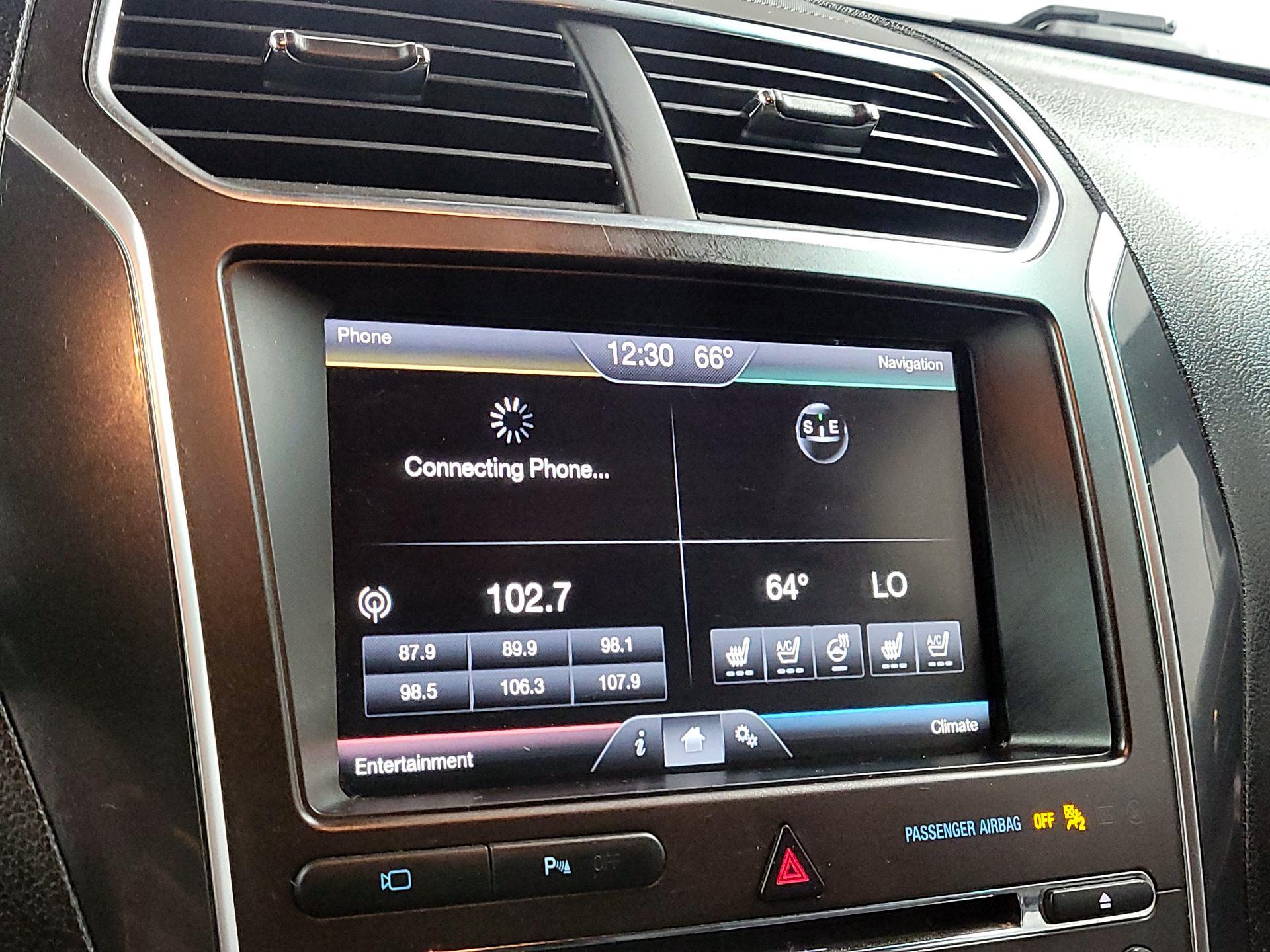 Thumbnail: 2016 Ford Explorer - 15