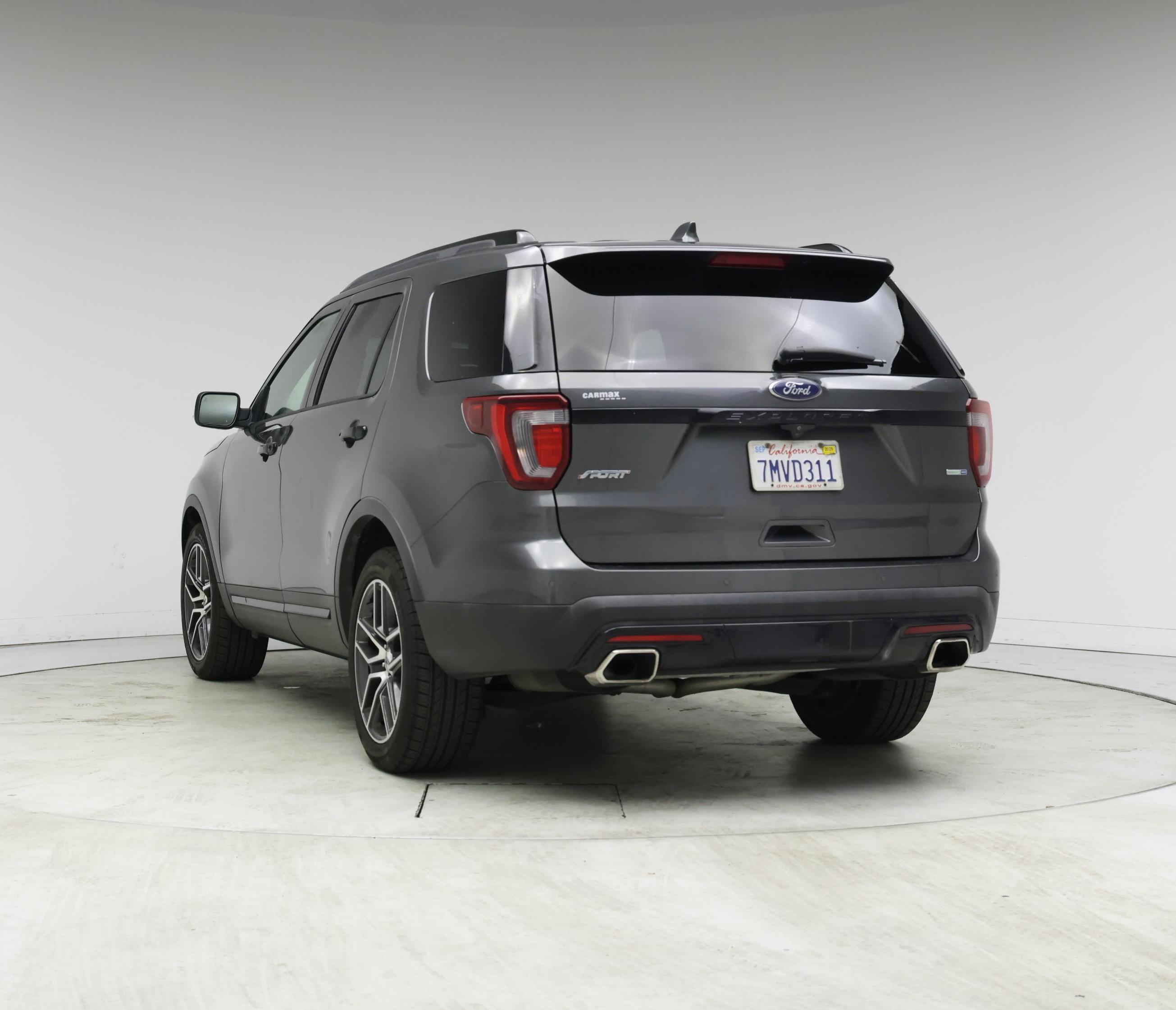 Thumbnail: 2016 Ford Explorer - 2