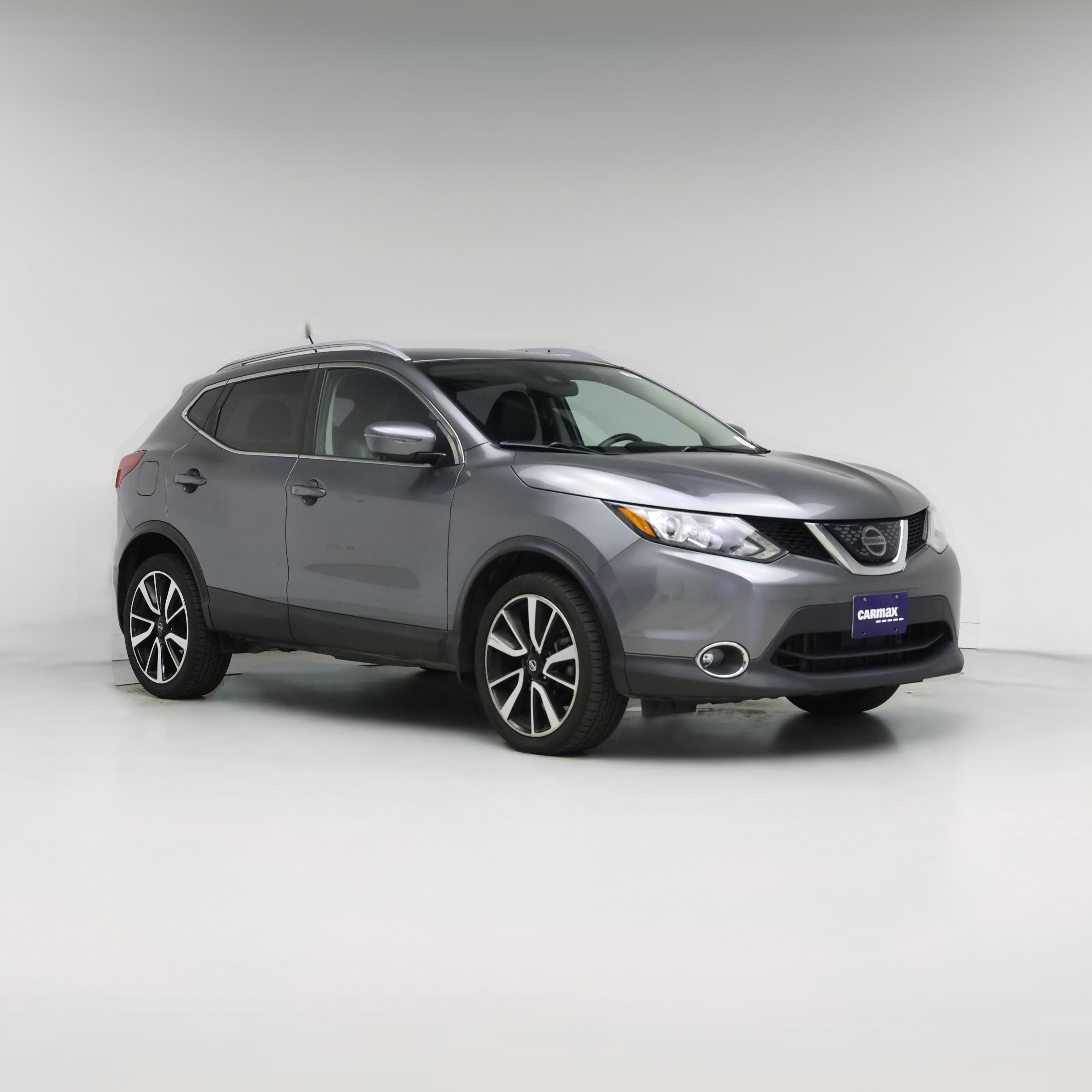 Thumbnail: 2018 Nissan Rogue Sport - 1
