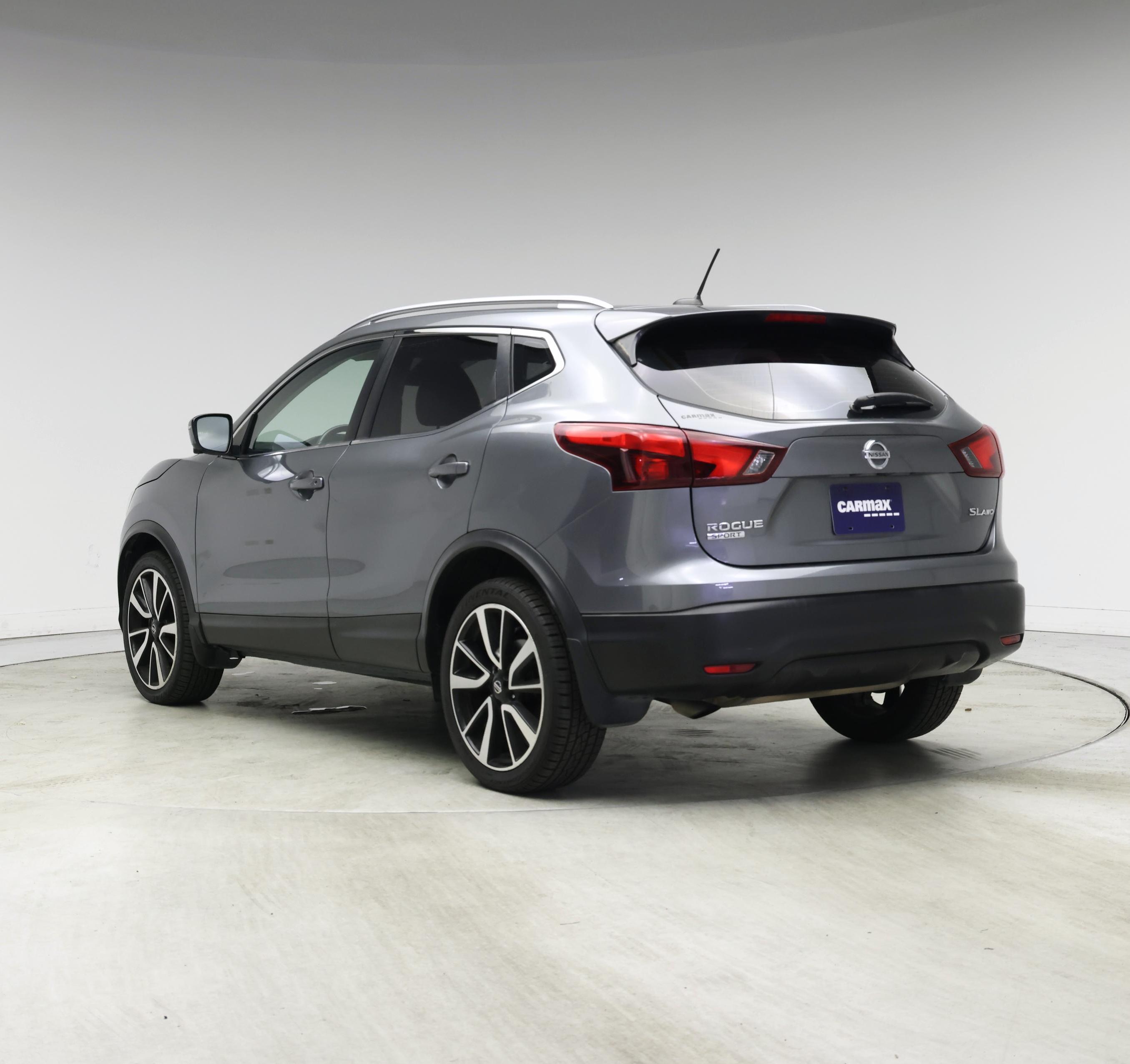 Thumbnail: 2018 Nissan Rogue Sport - 2