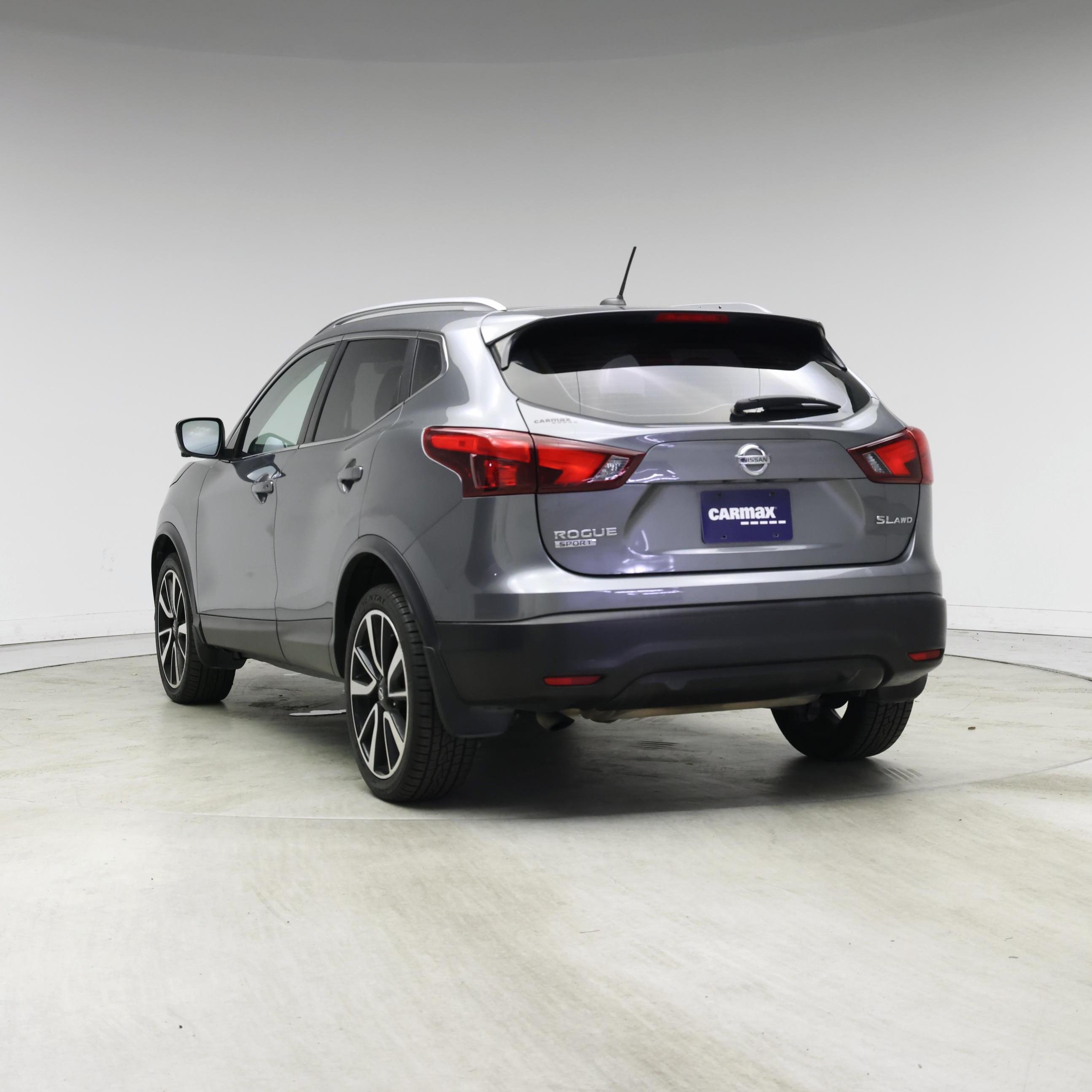 Thumbnail: 2018 Nissan Rogue Sport - 6