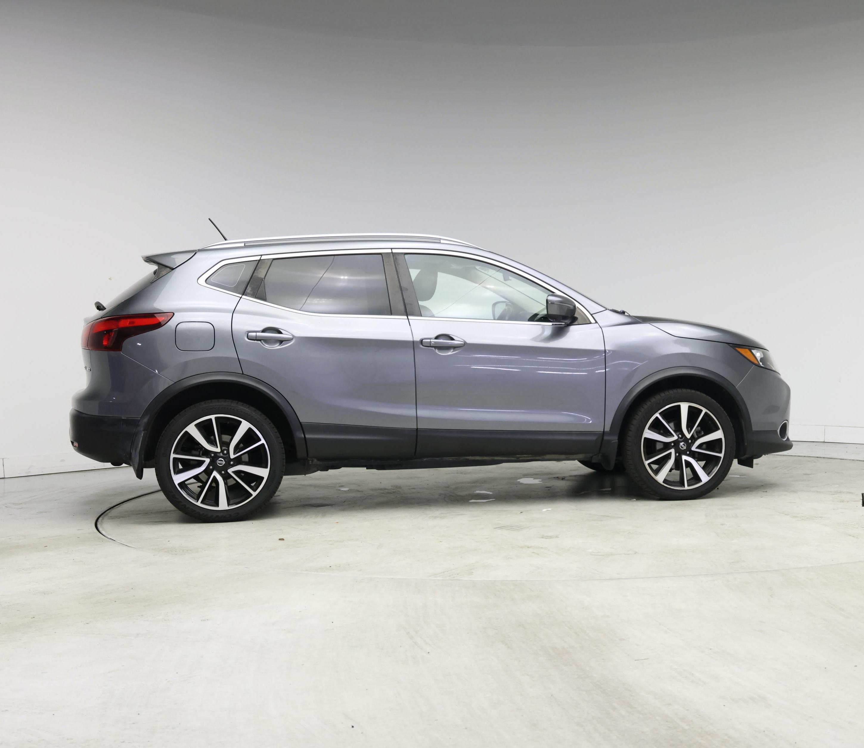 Thumbnail: 2018 Nissan Rogue Sport - 7