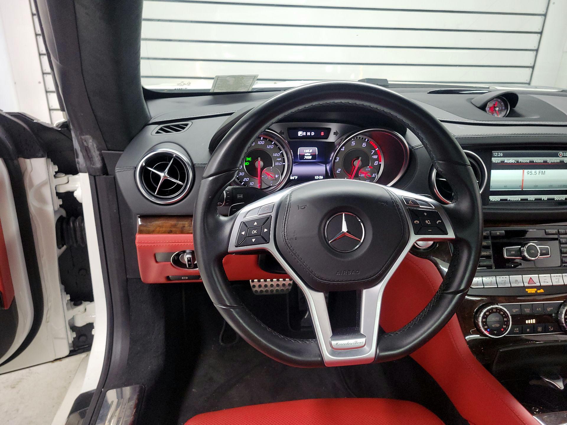 Thumbnail: 2016 Mercedes-Benz SL-Class - 10