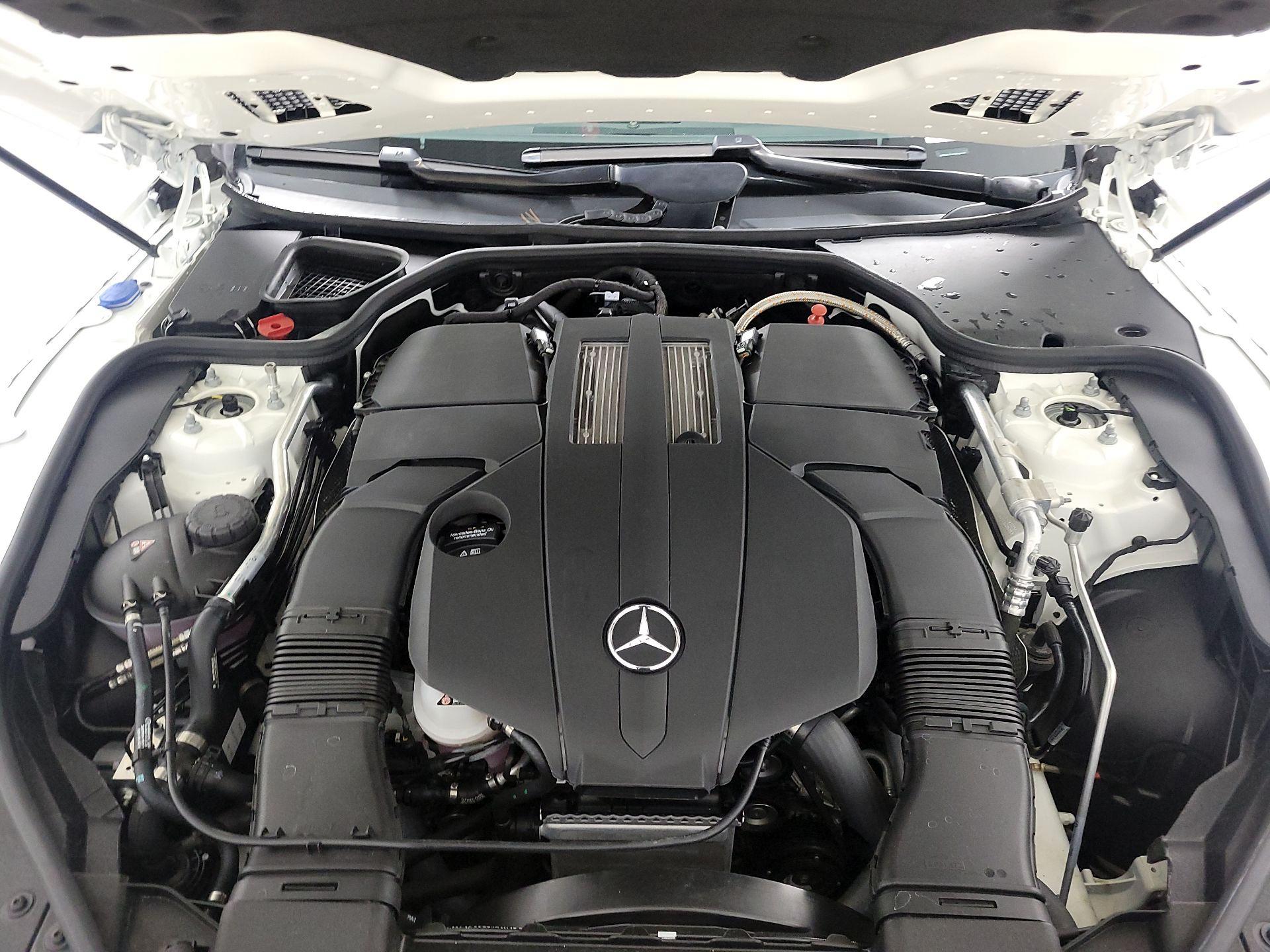 Thumbnail: 2016 Mercedes-Benz SL-Class - 18