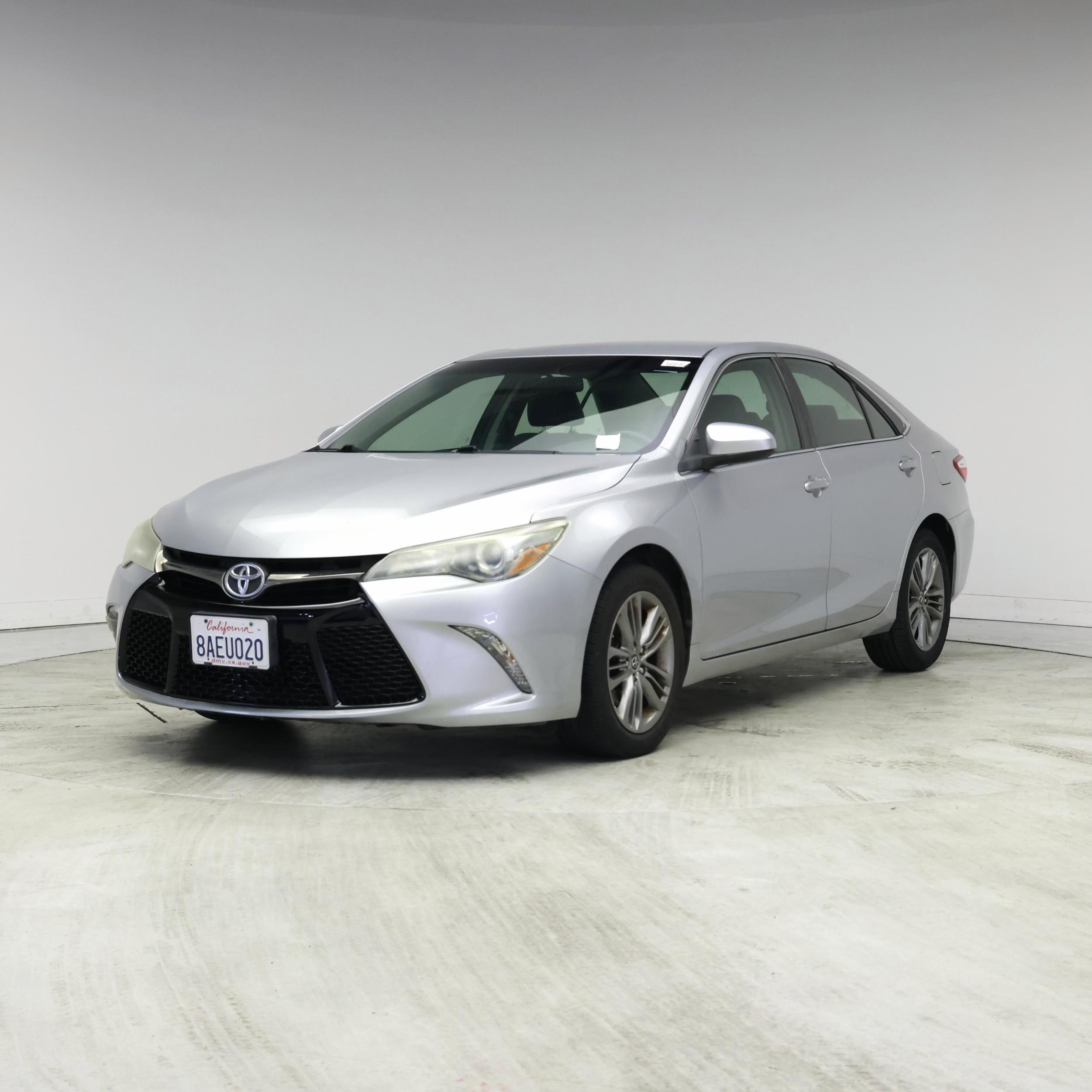 Thumbnail: 2015 Toyota Camry - 4