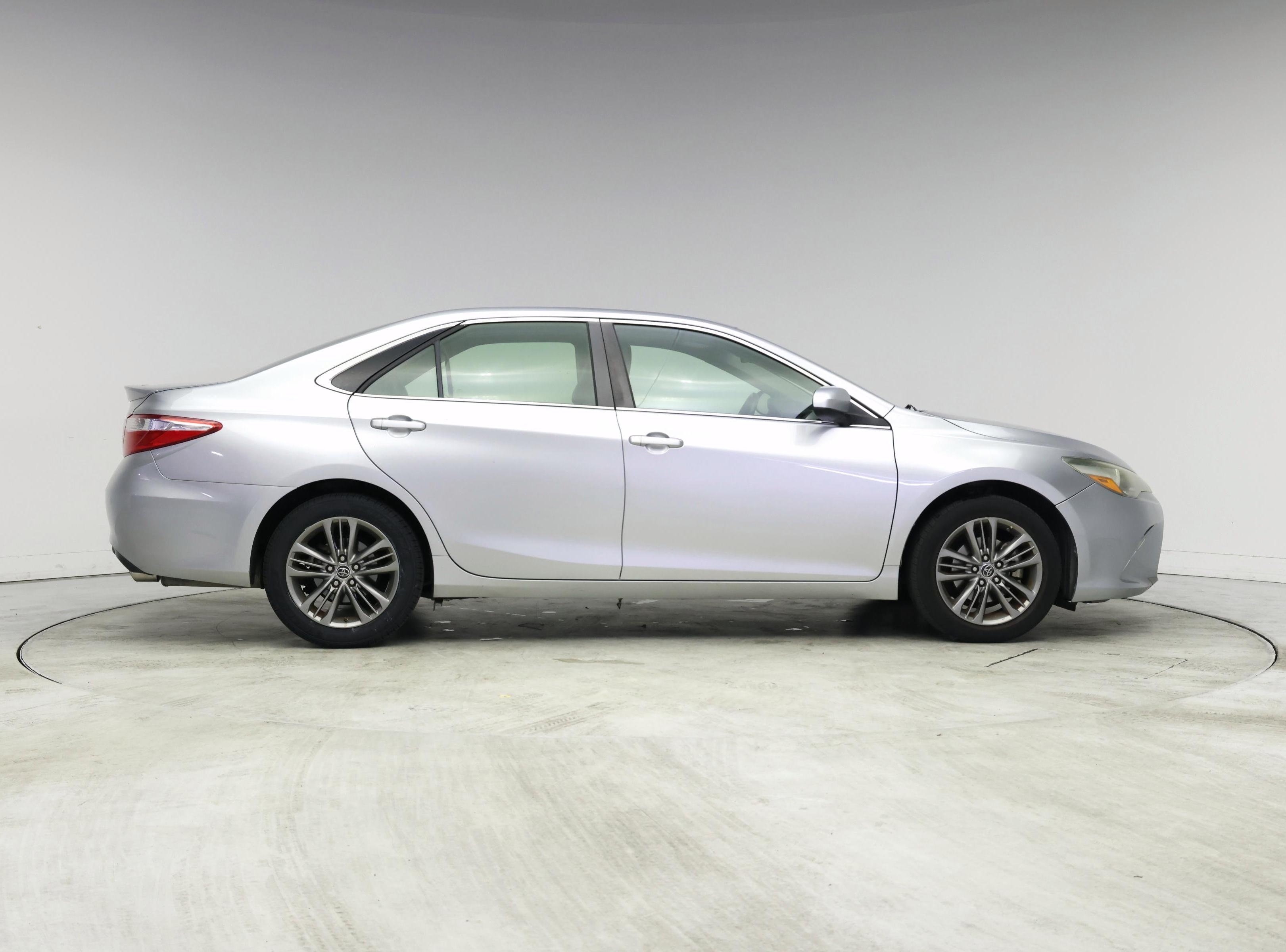 Thumbnail: 2015 Toyota Camry - 7