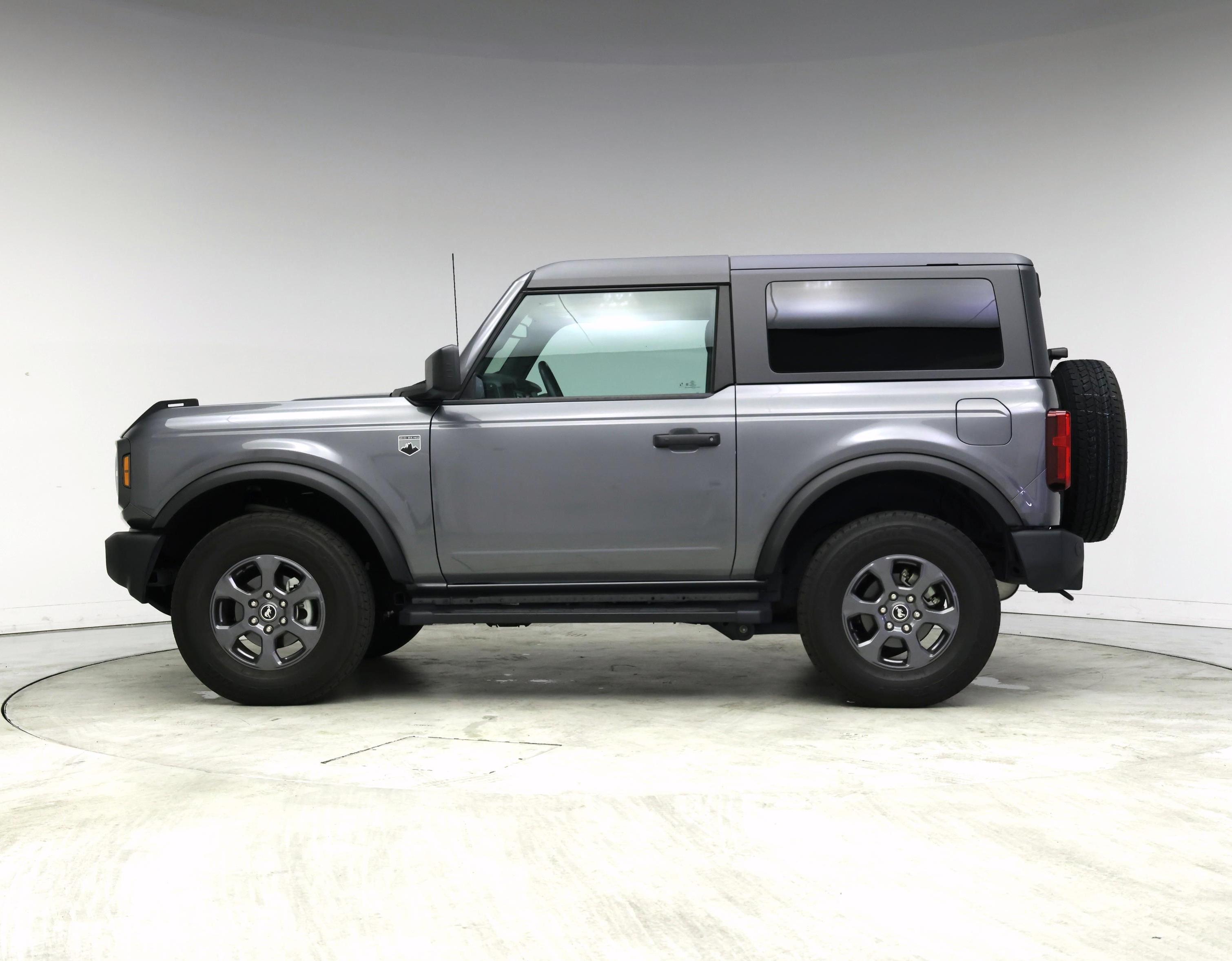 Thumbnail: 2023 Ford Bronco - 3