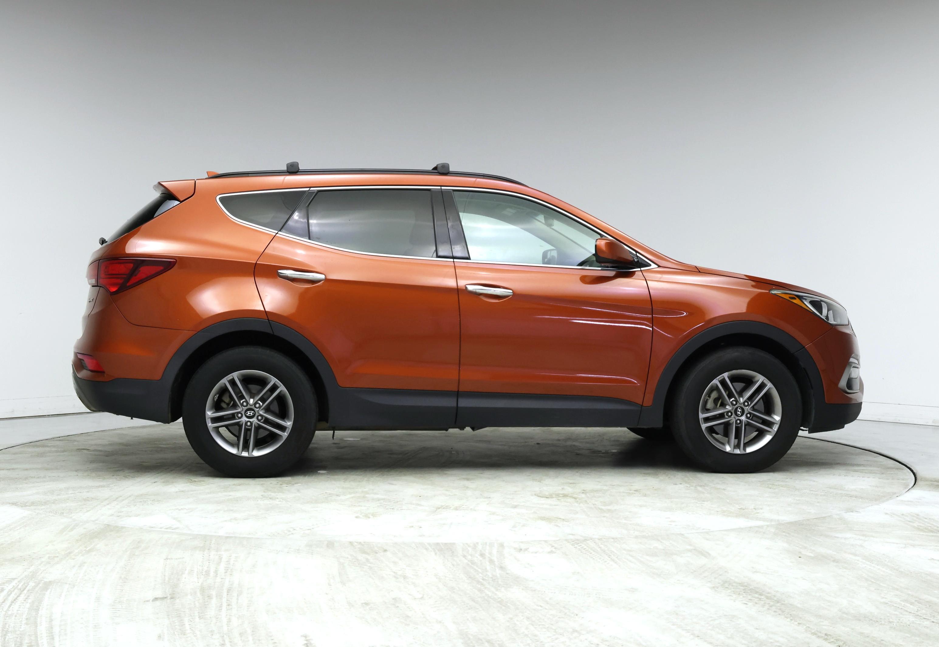 Thumbnail: 2017 Hyundai Santa Fe - 7
