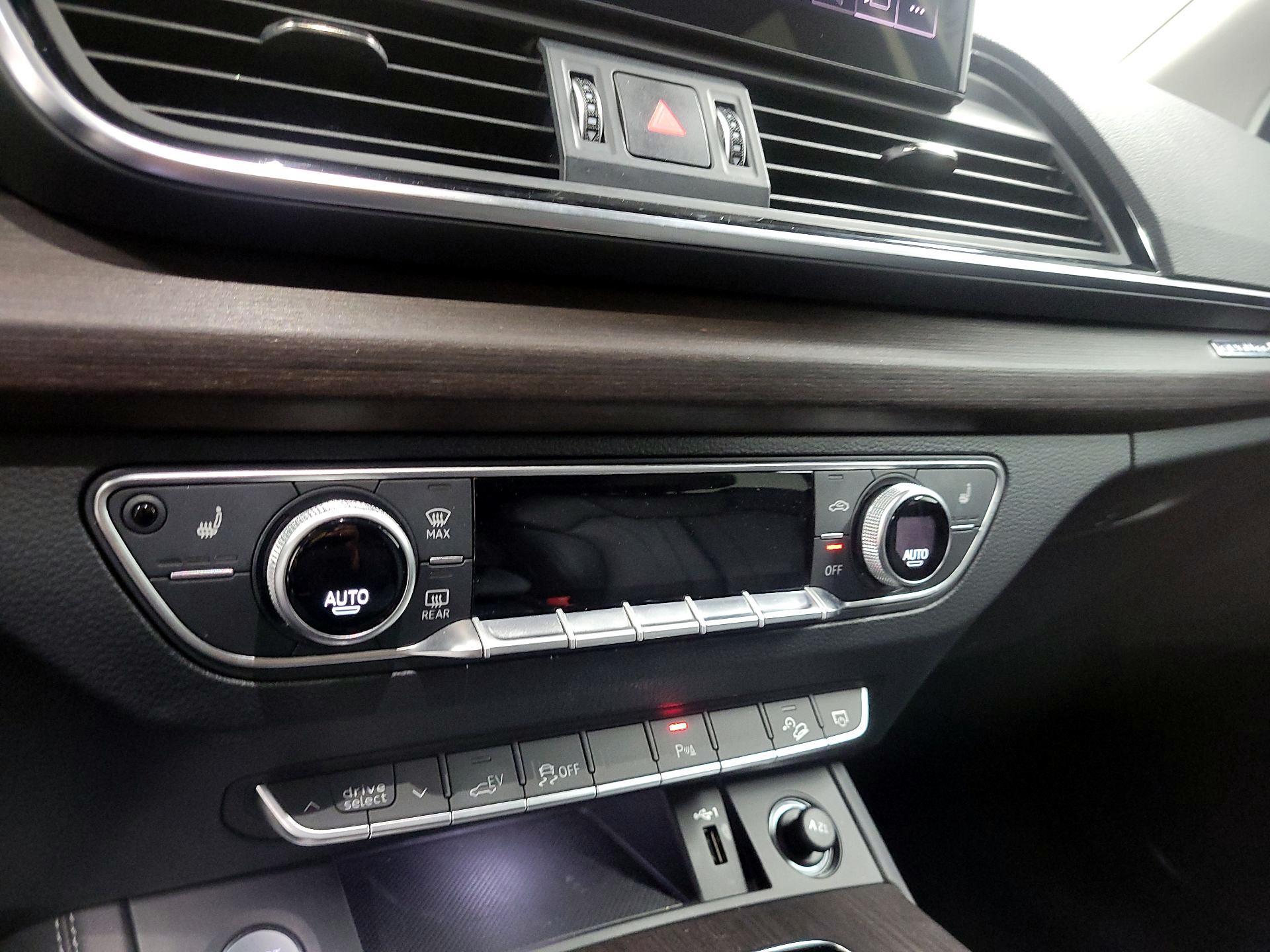 Thumbnail: 2022 Audi Q5 - 16