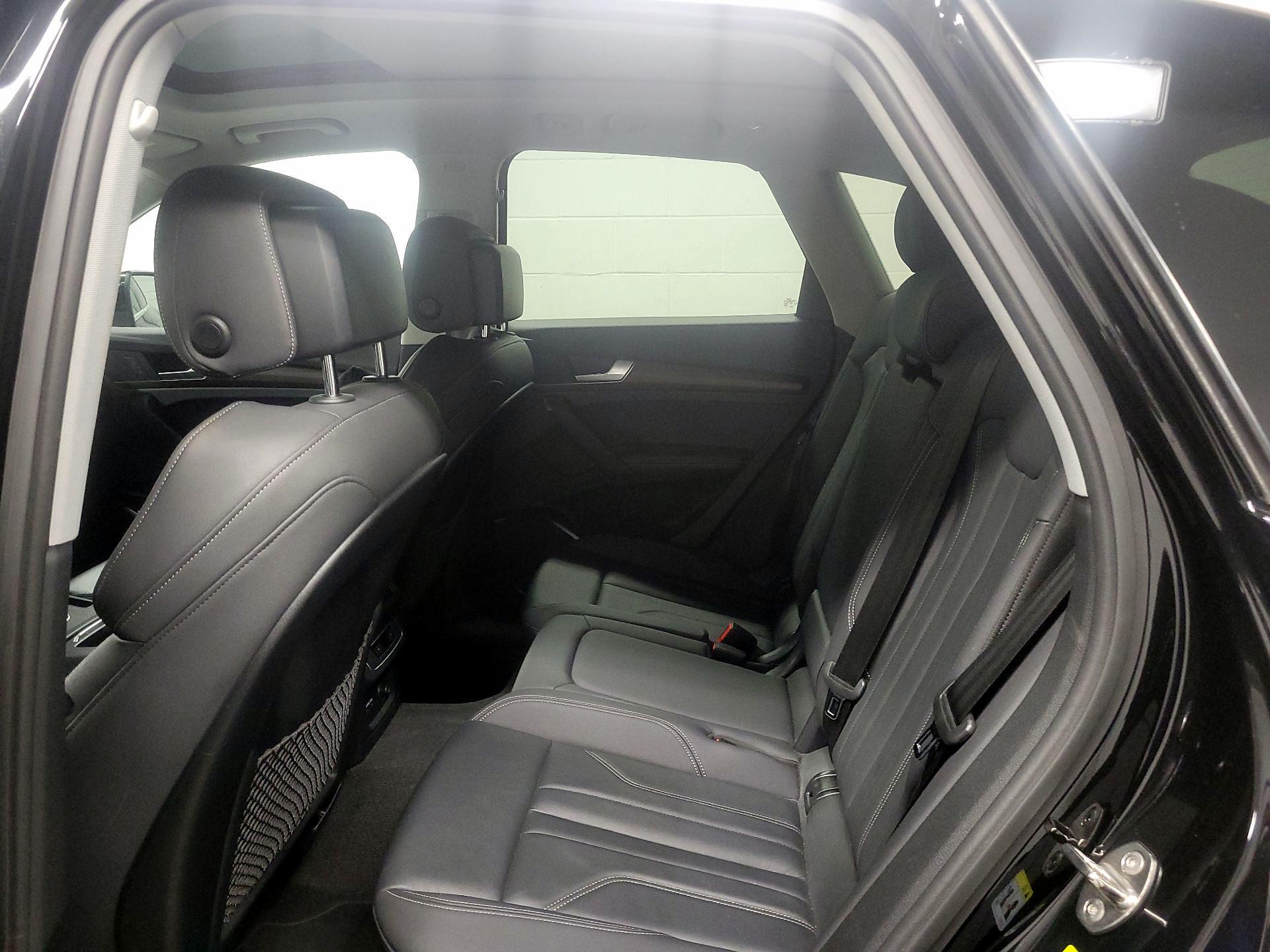 Thumbnail: 2022 Audi Q5 - 20