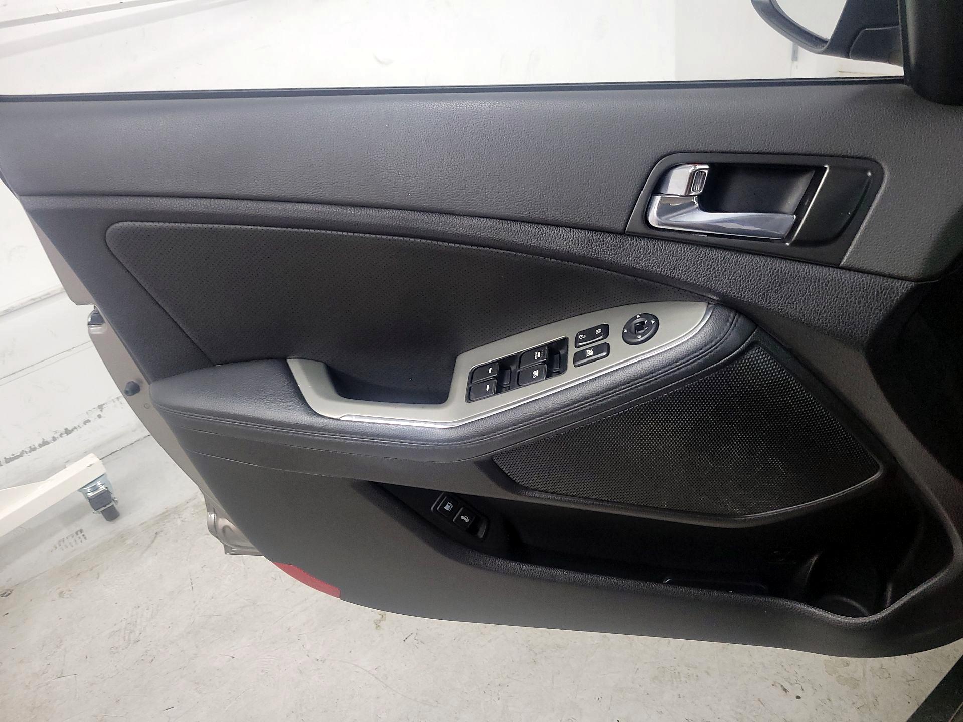 Thumbnail: 2014 Kia Optima - 12