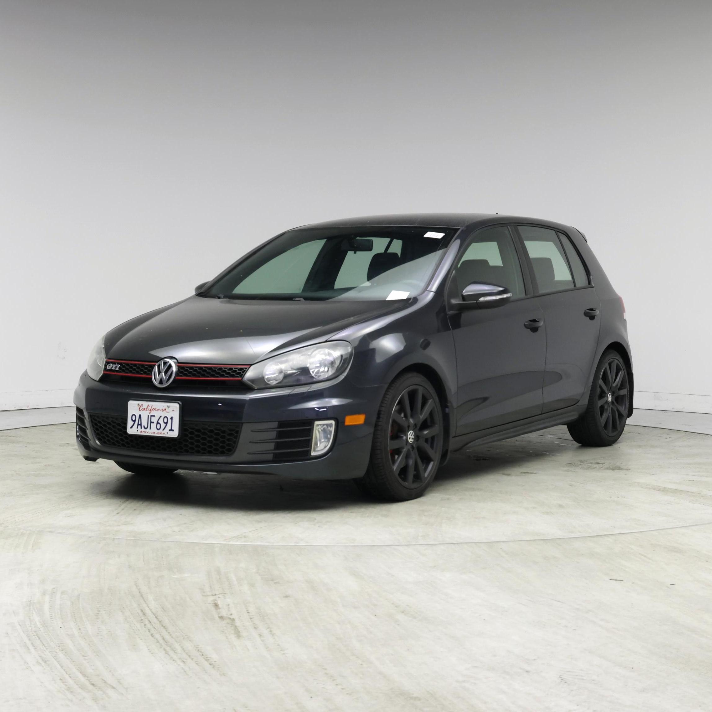 Thumbnail: 2014 Volkswagen Golf - 4