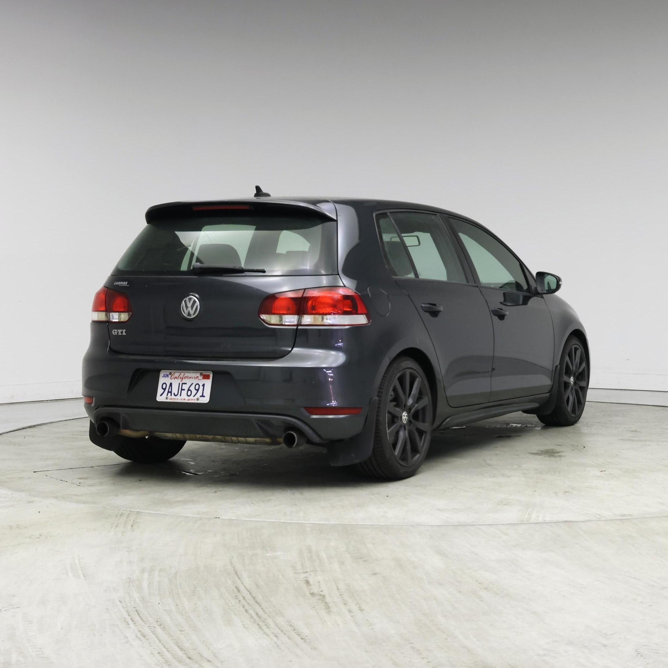 Thumbnail: 2014 Volkswagen Golf - 8