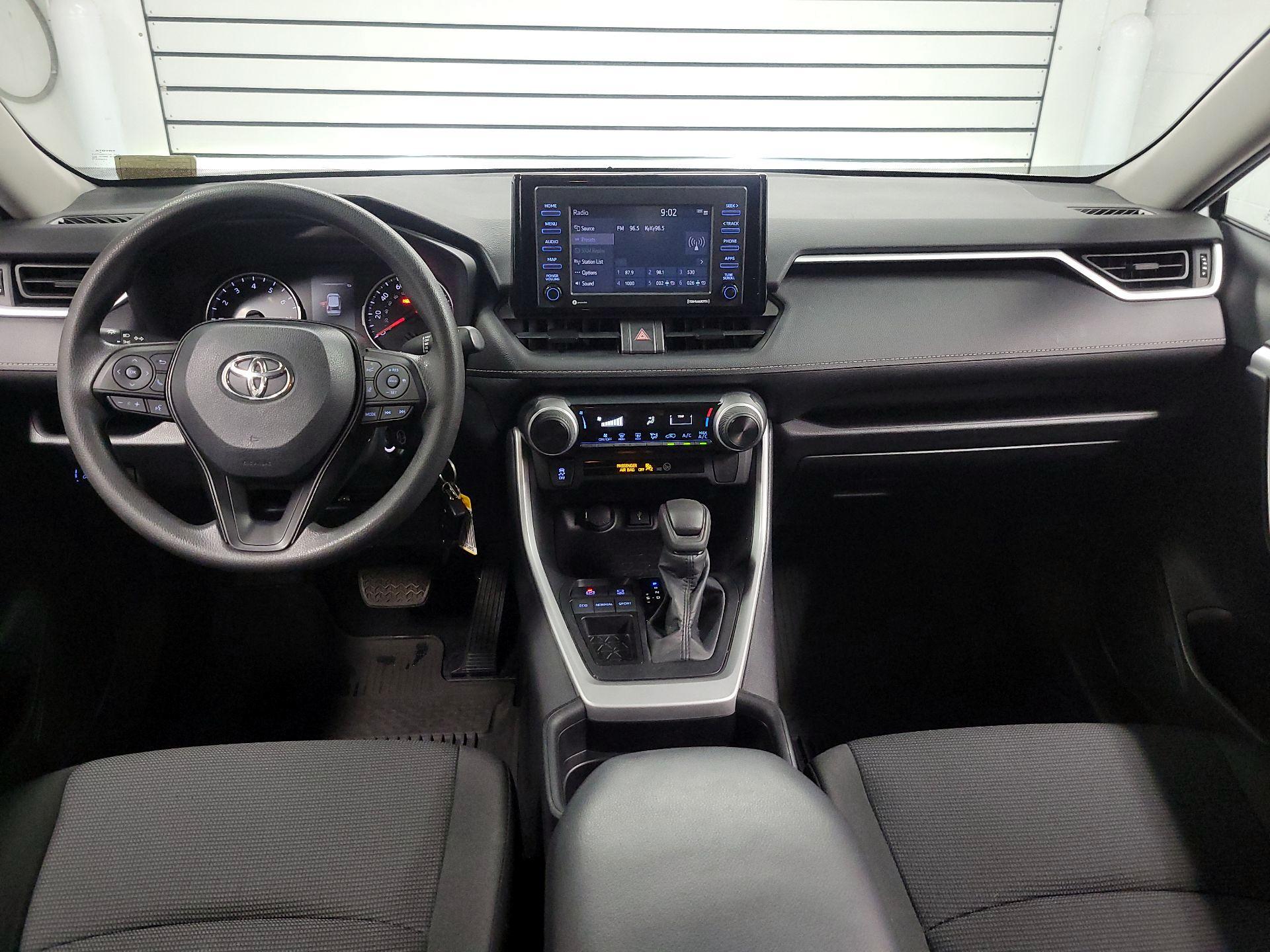 Thumbnail: 2021 Toyota RAV4 - 9
