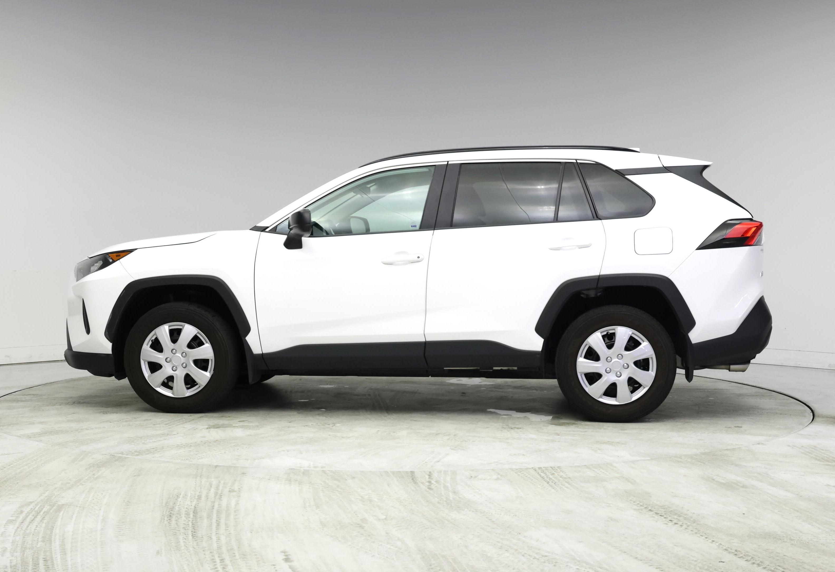 Thumbnail: 2021 Toyota RAV4 - 3