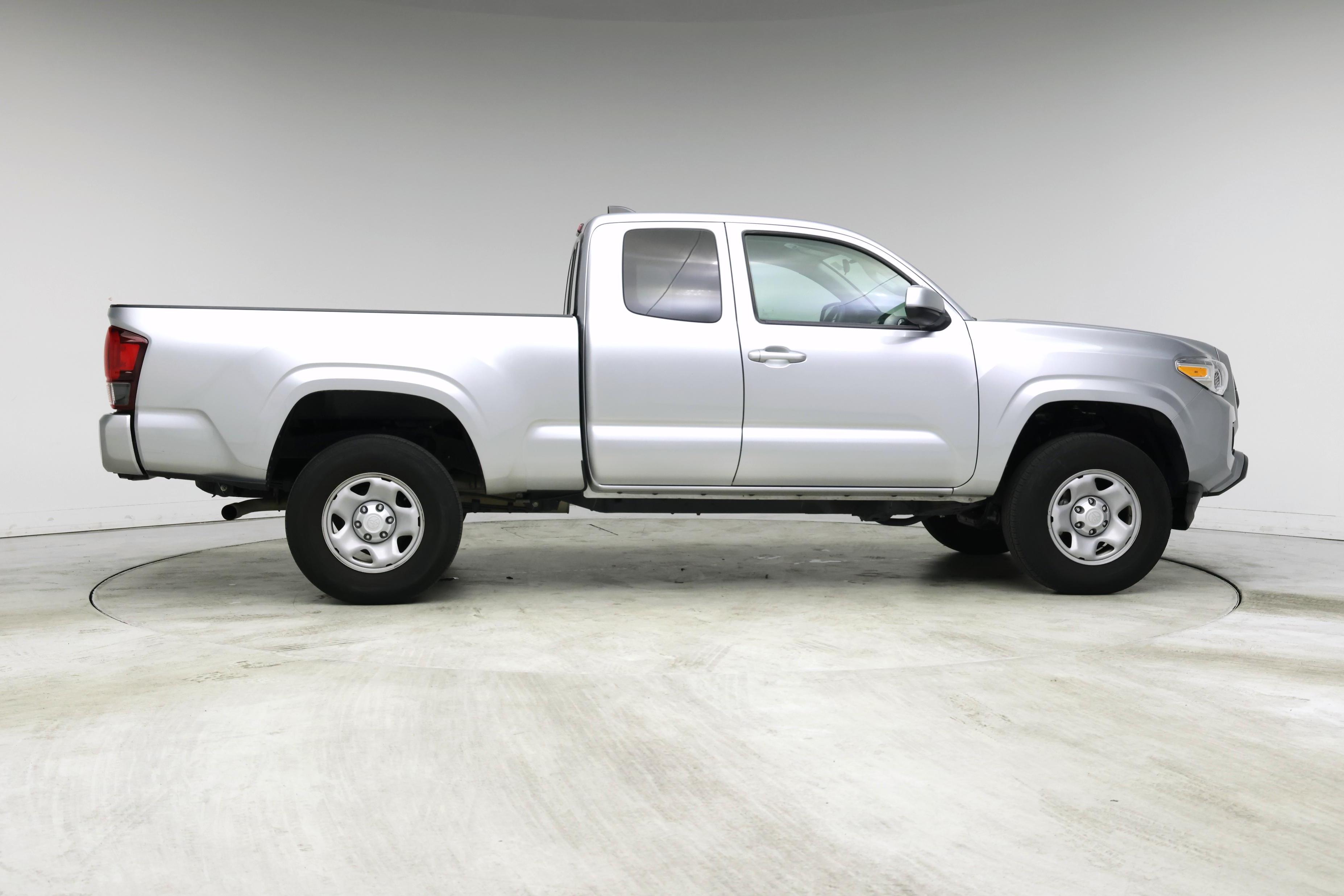 Thumbnail: 2022 Toyota Tacoma - 7