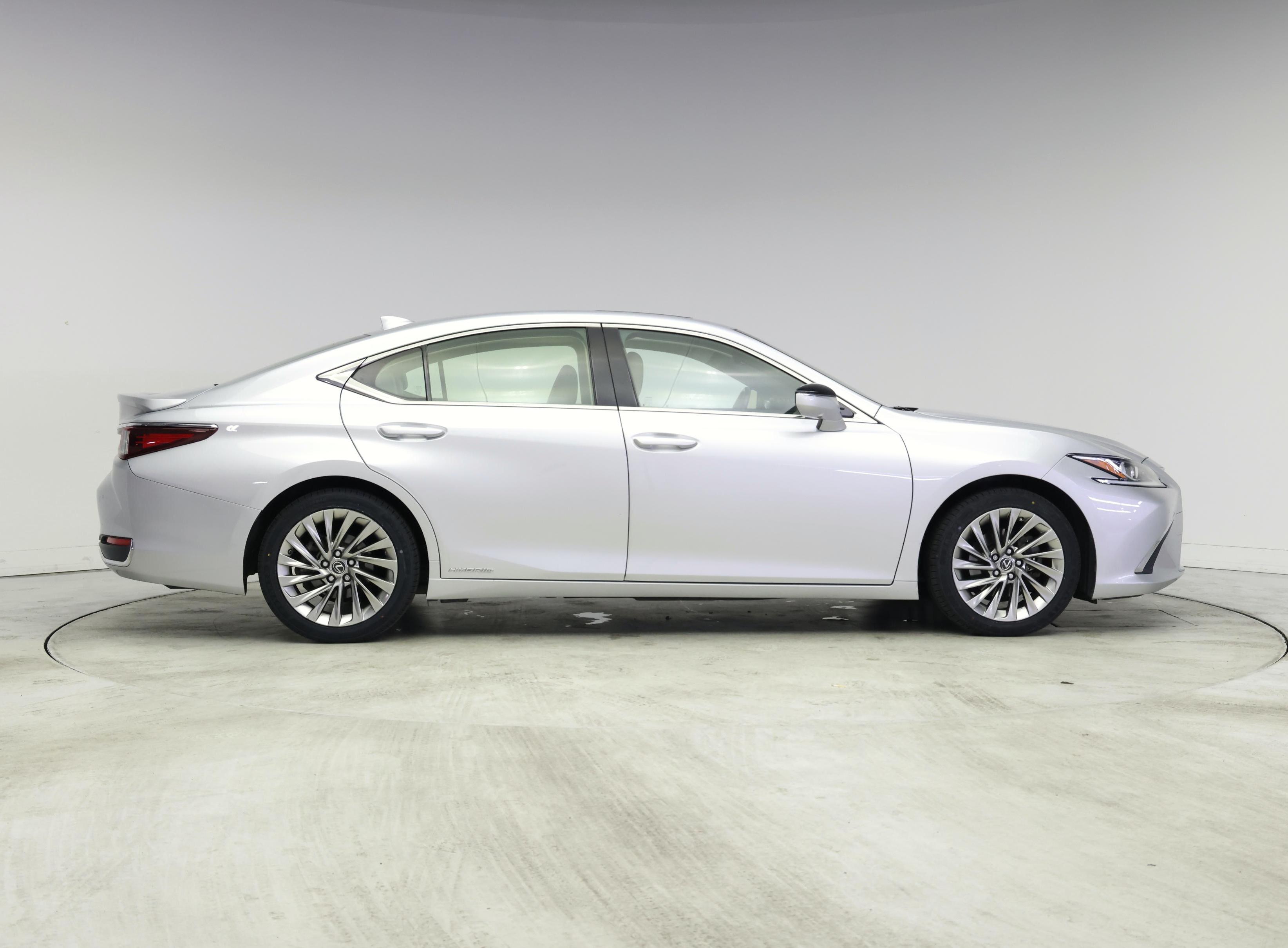 Thumbnail: 2019 Lexus ES - 7