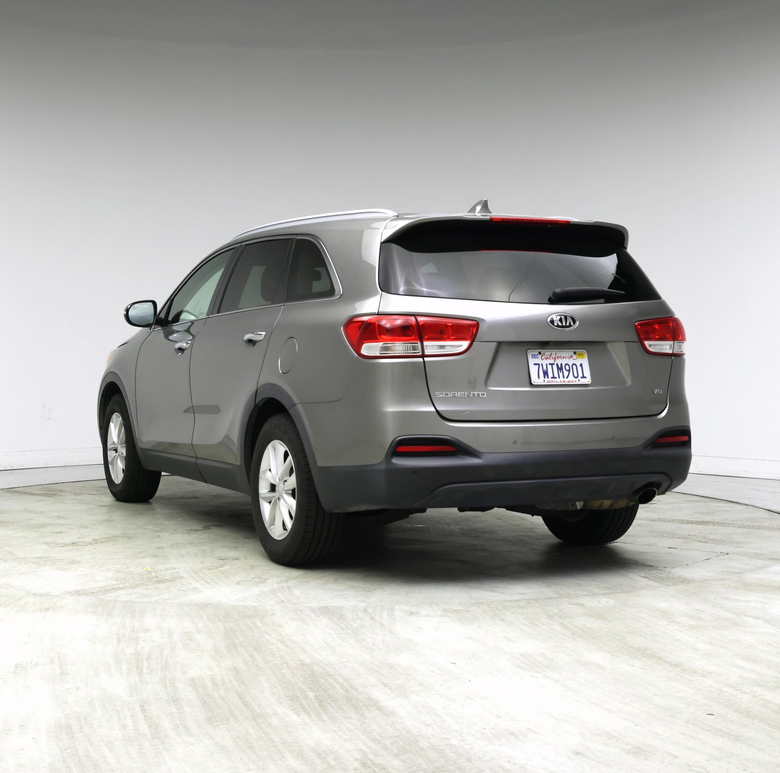 Thumbnail: 2017 Kia Sorento - 2