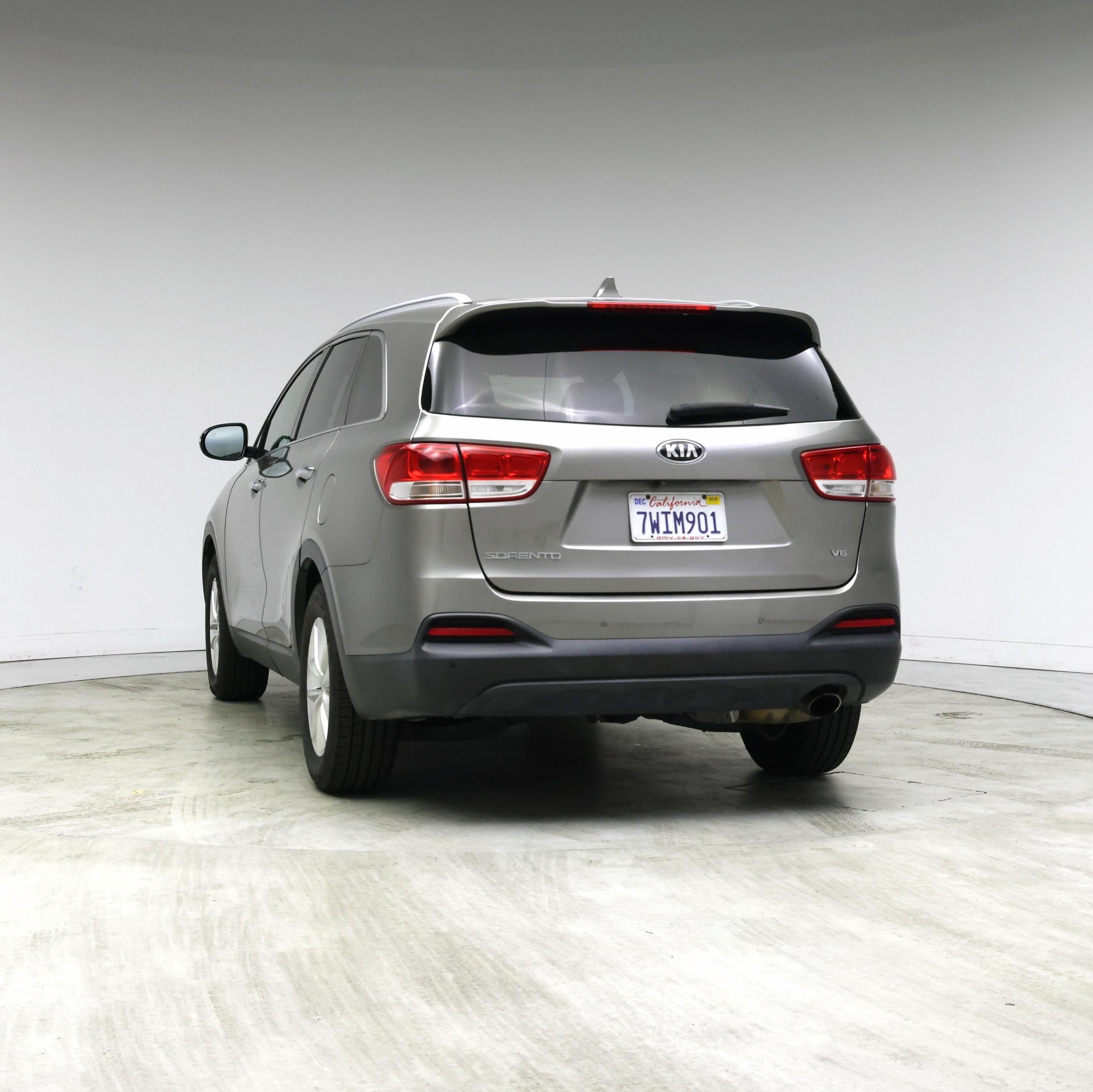 Thumbnail: 2017 Kia Sorento - 6